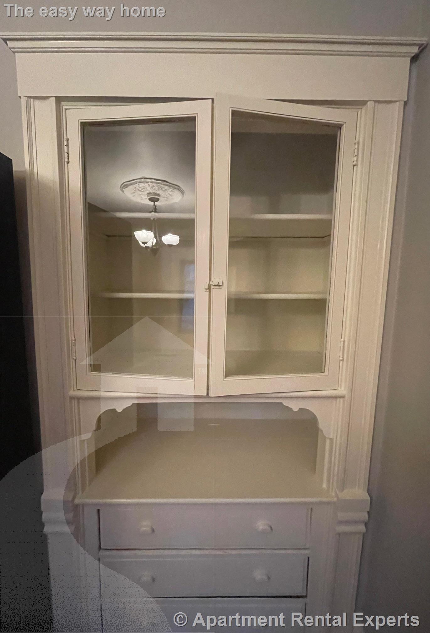 8 Charnwood Rd, Davis Square