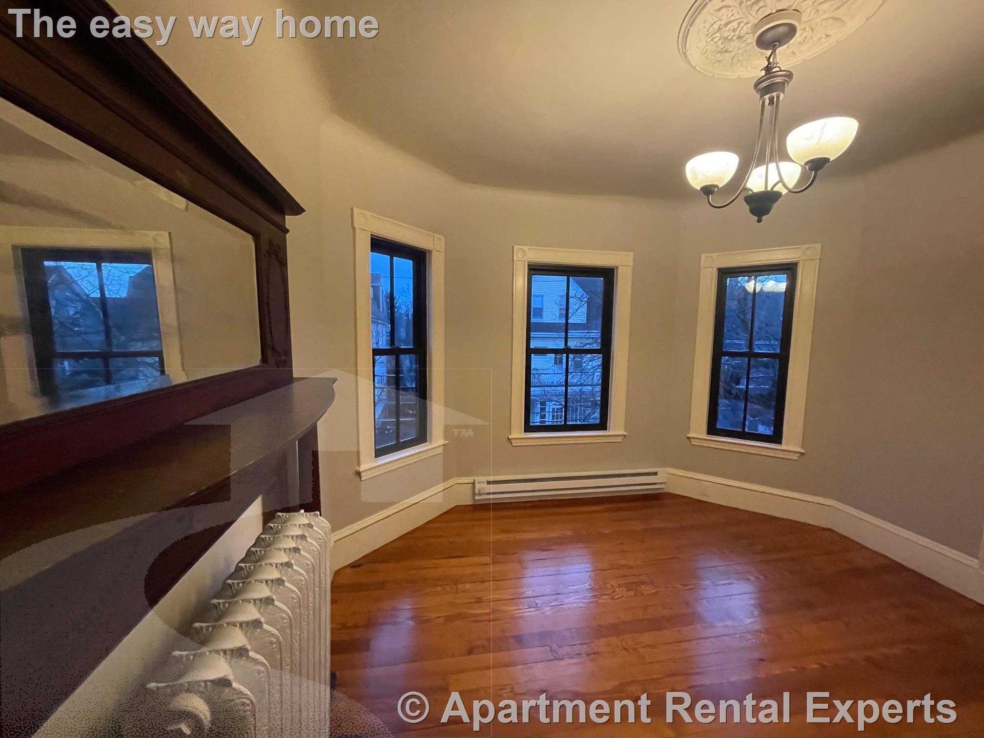 8 Charnwood Rd, Davis Square