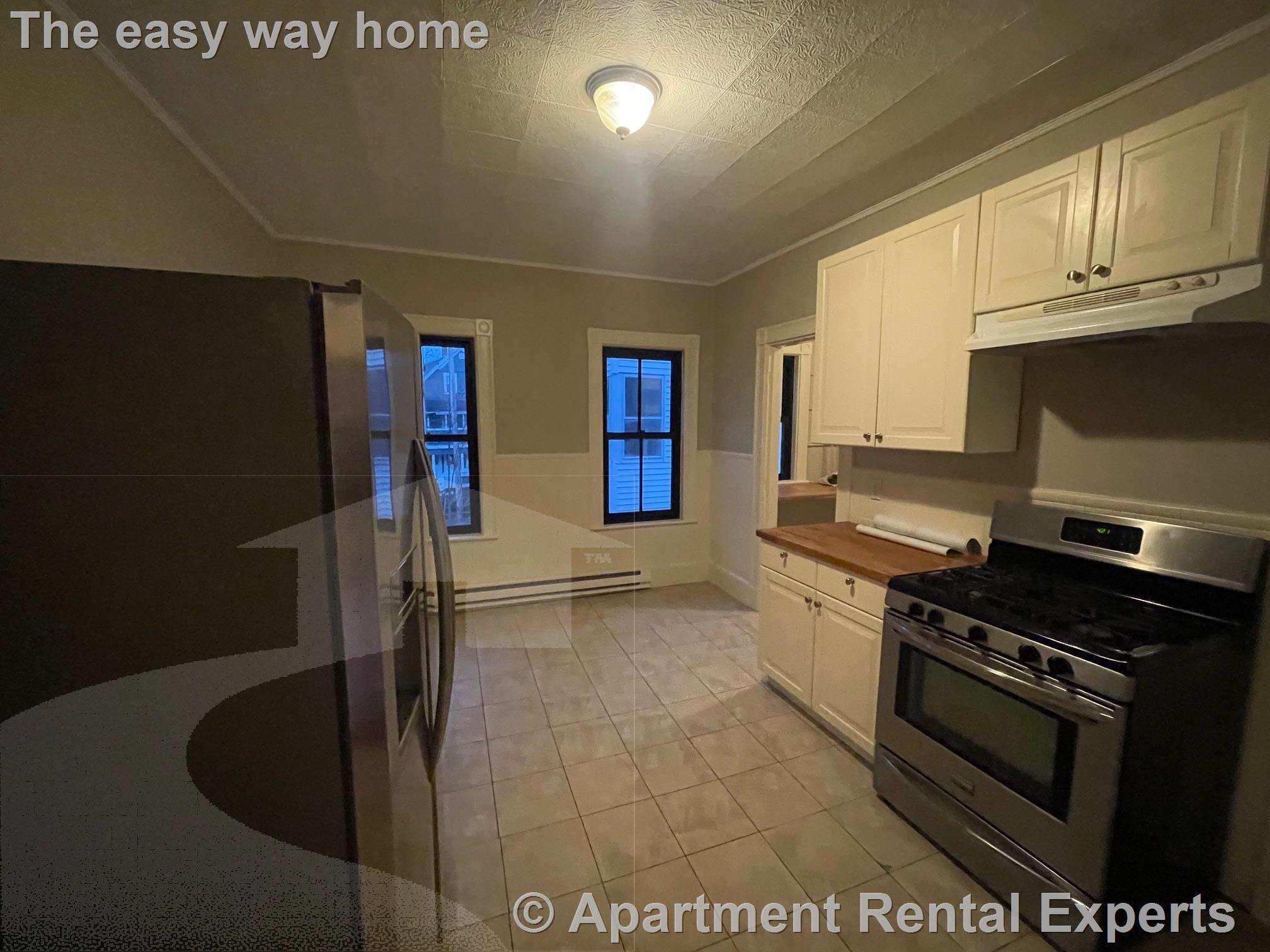 8 Charnwood Rd, Davis Square