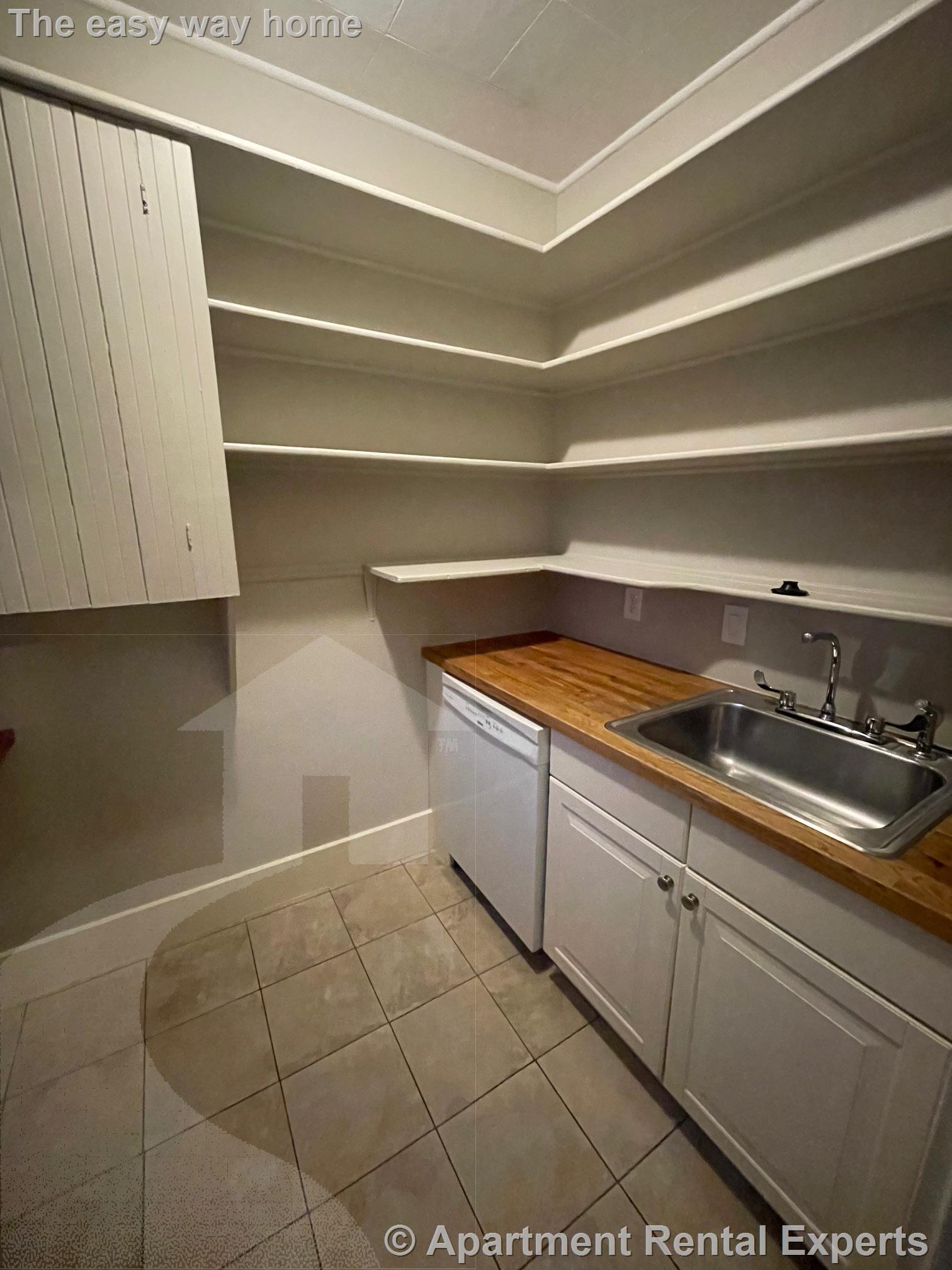 8 Charnwood Rd, Davis Square