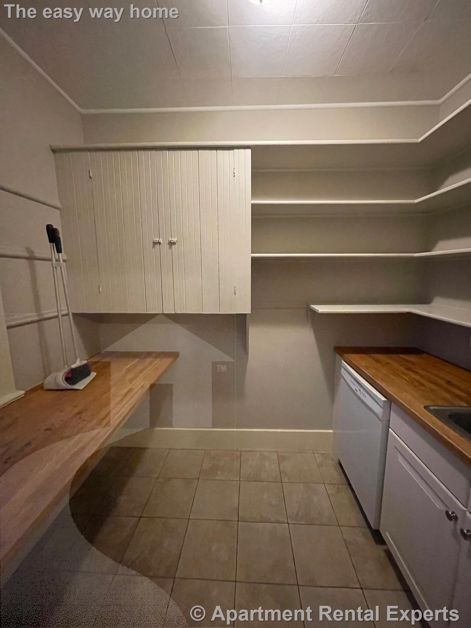 8 Charnwood Rd, Davis Square