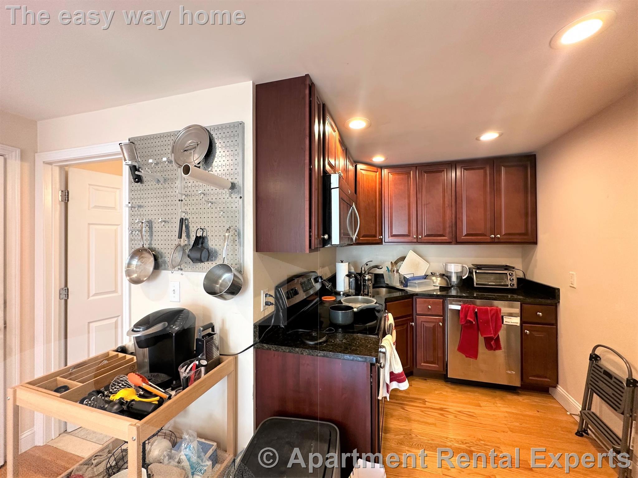 15 Lesley Ave, Davis Square