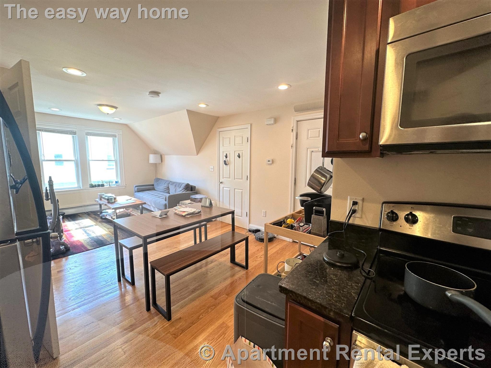 15 Lesley Ave, Davis Square