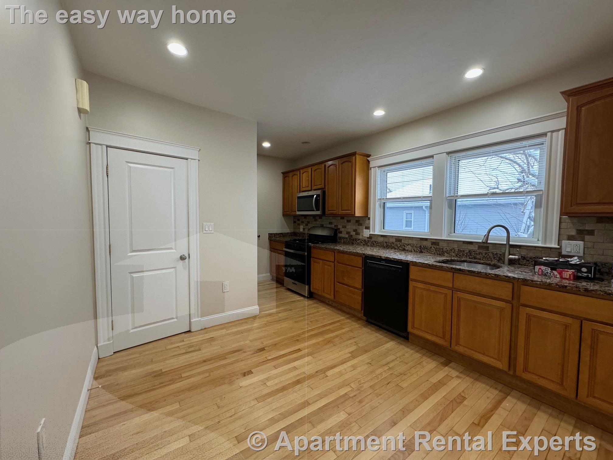 110 West Quincy St, Tufts