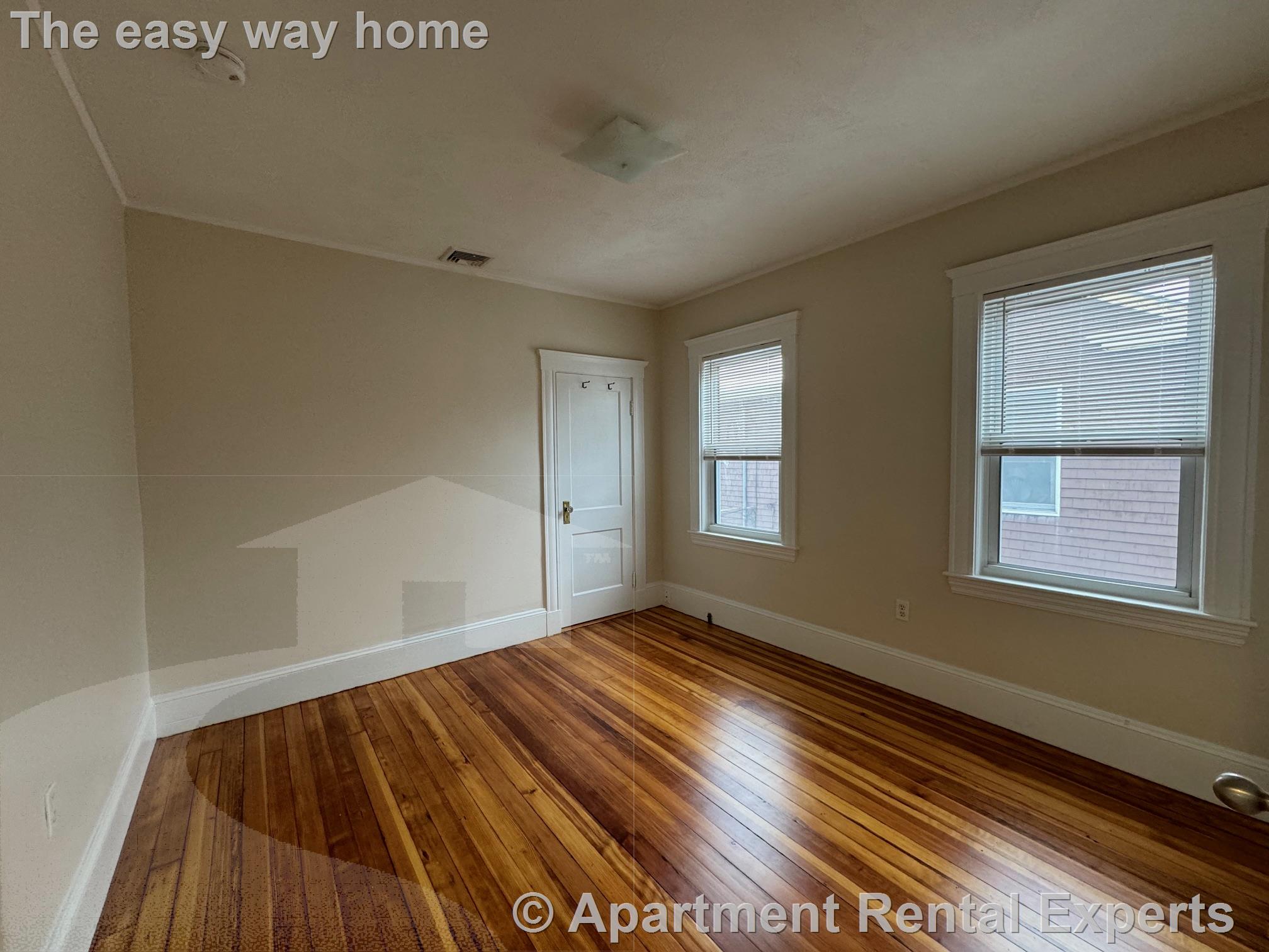 110 West Quincy St, Tufts