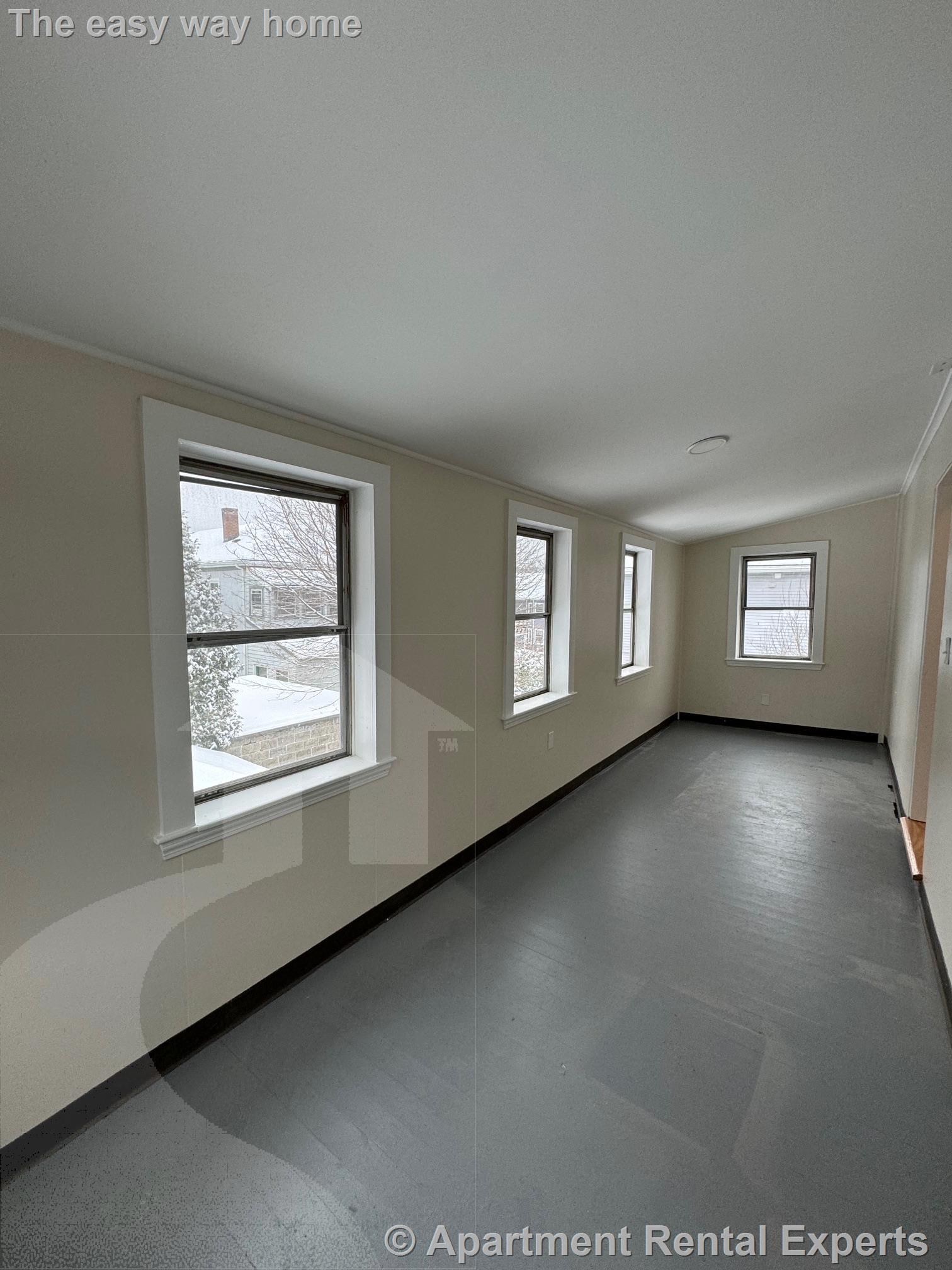 110 West Quincy St, Tufts