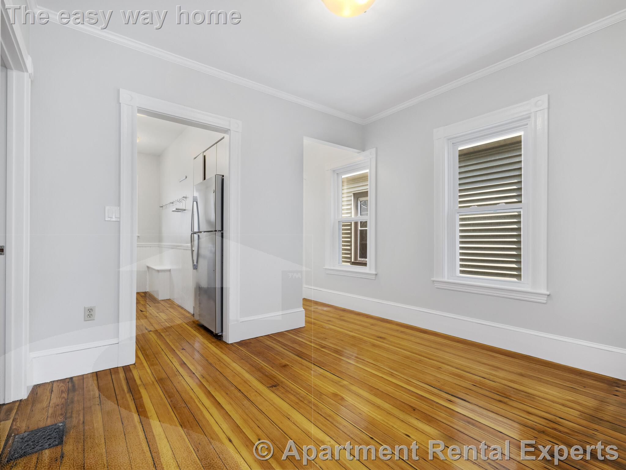 59 Hawthorne St, Davis Square