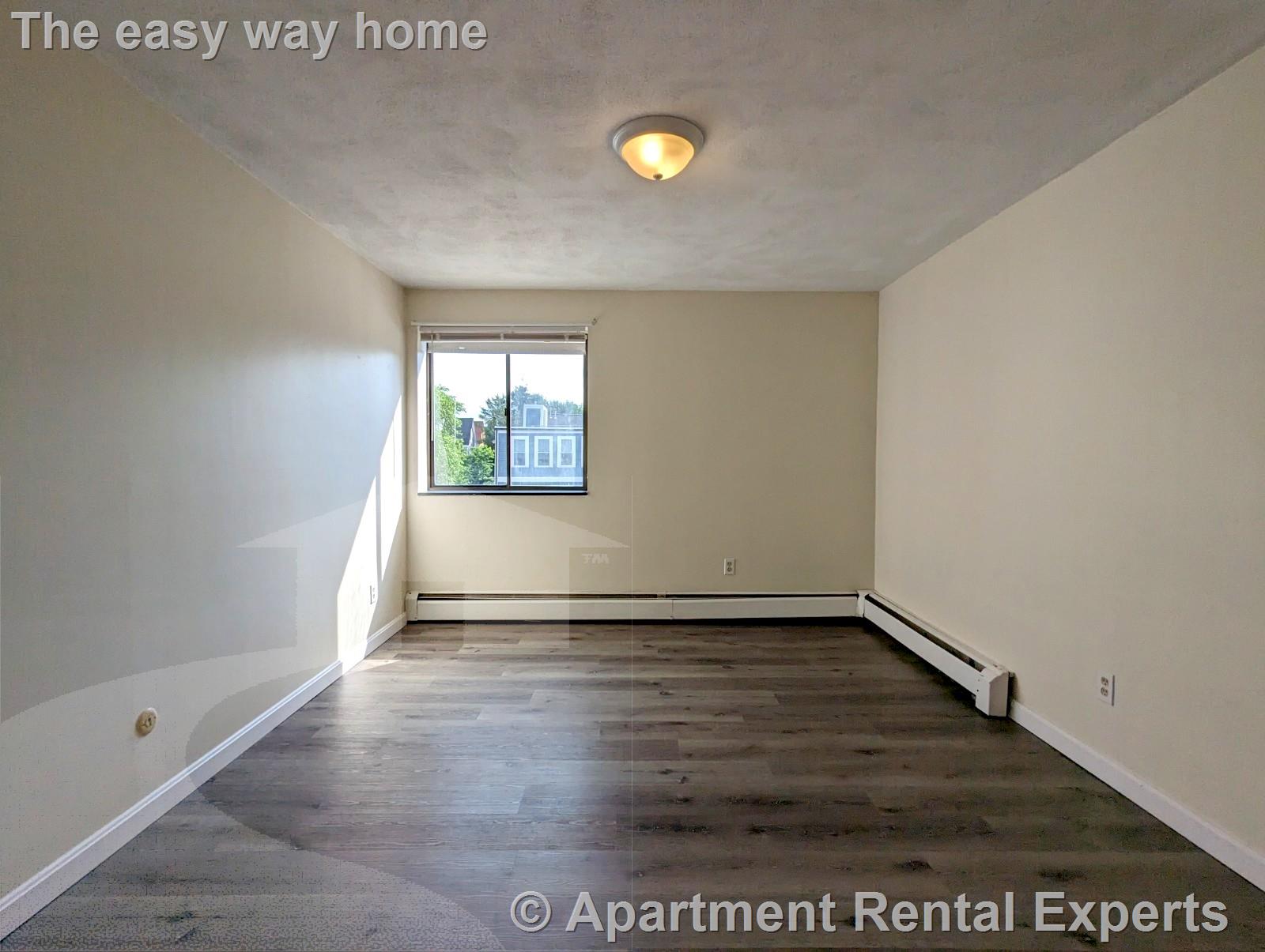 86 Newbury St, Teele Square