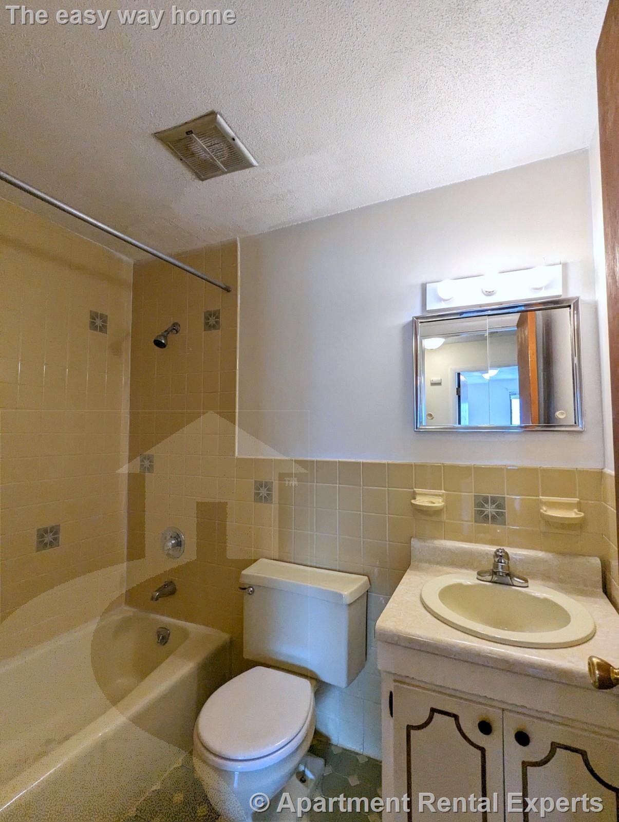 86 Newbury St, Teele Square