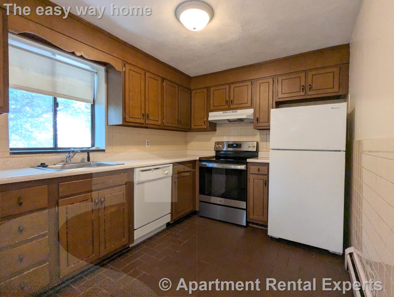 86 Newbury St, Teele Square