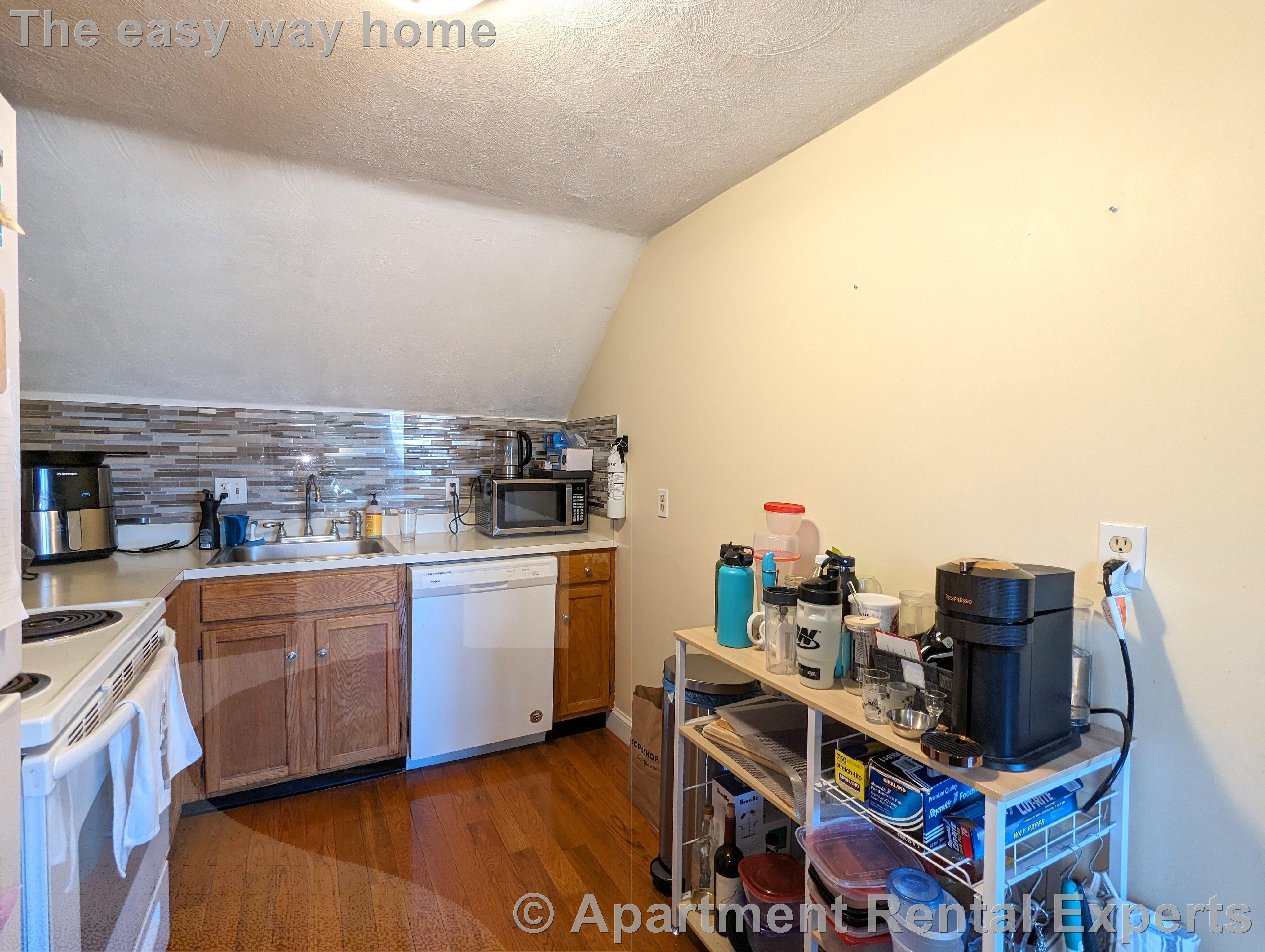 72-74 Washington St, Malden Center