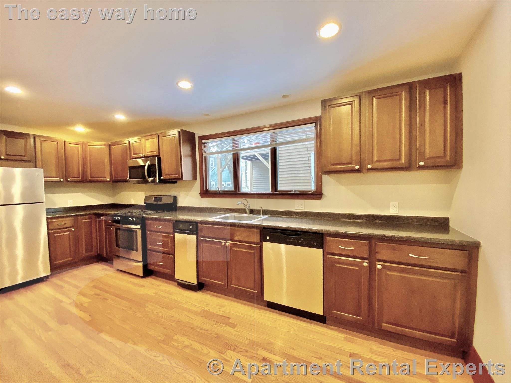 36 Speridakis Ter, Central Square