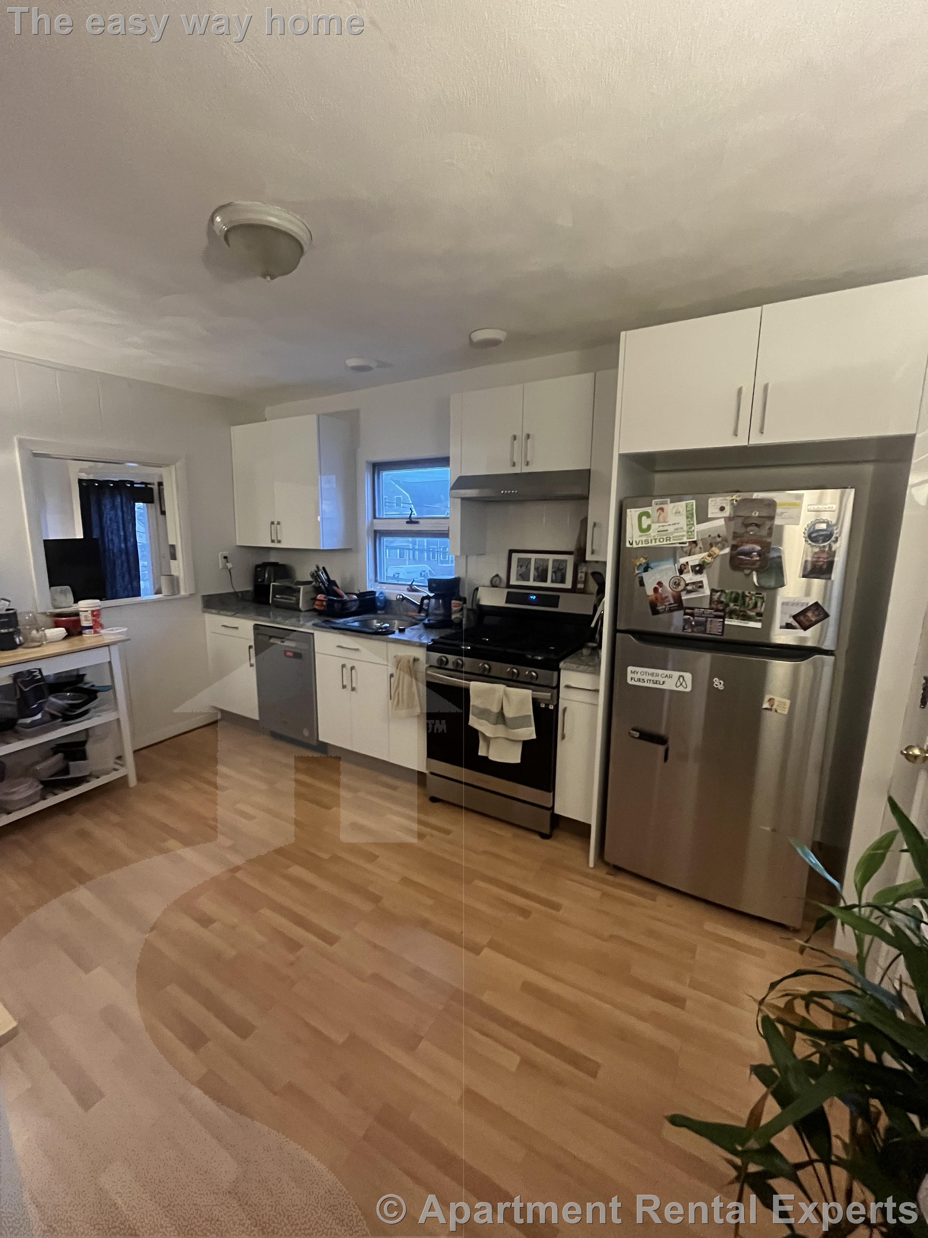 67 Willow Ave, Davis Square