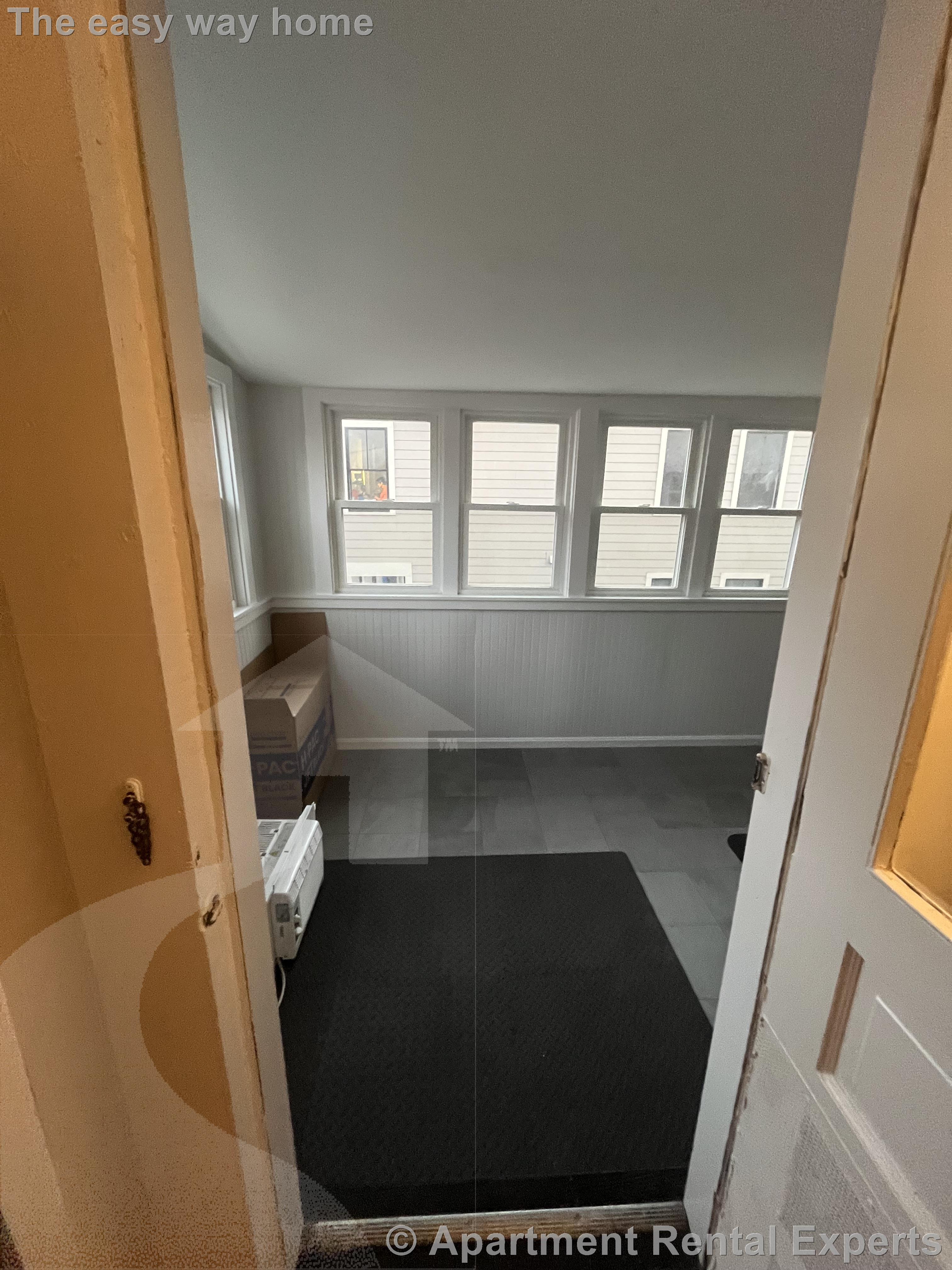 67 Willow Ave, Davis Square