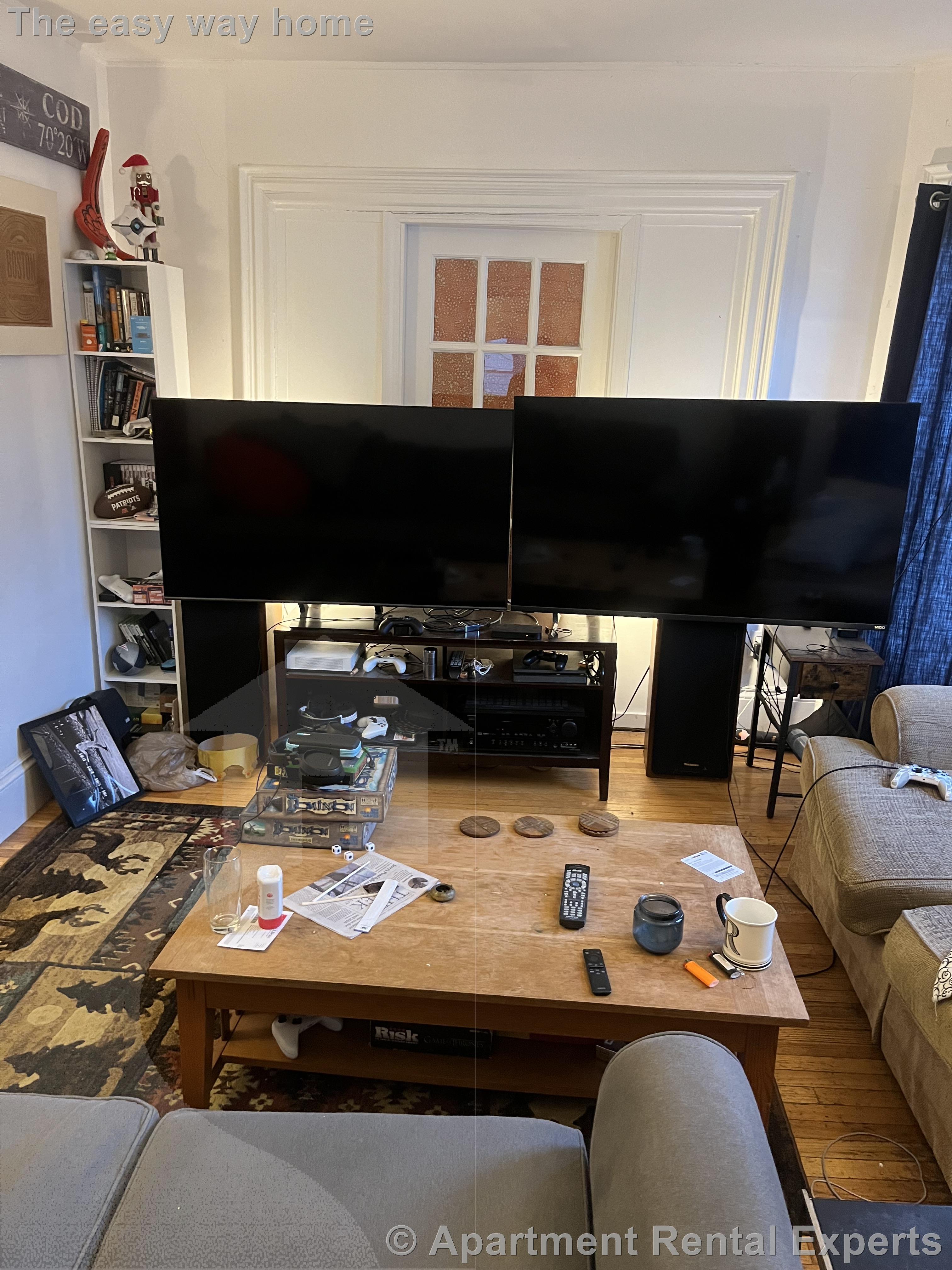 67 Willow Ave, Davis Square