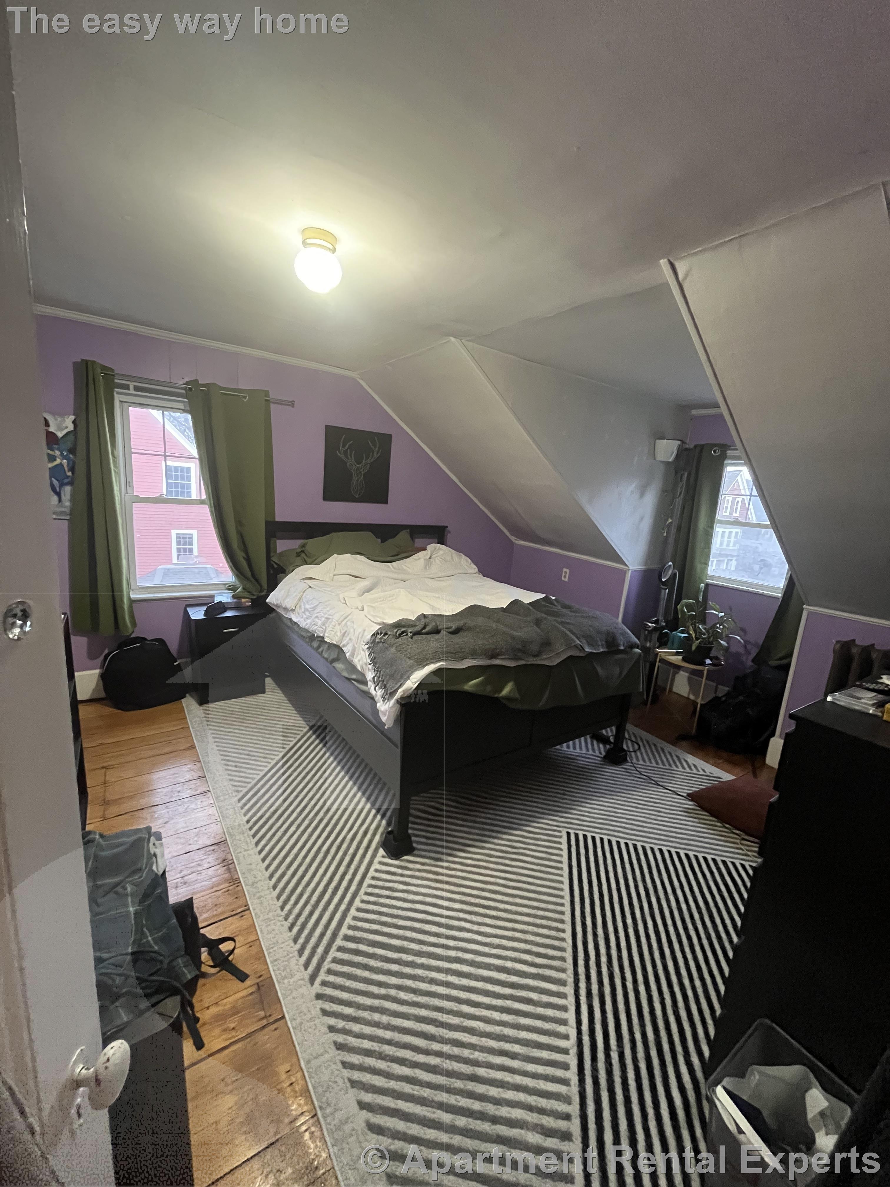 67 Willow Ave, Davis Square