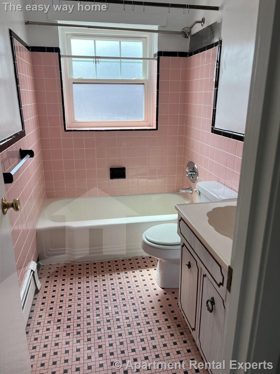 219 Massachusetts Ave, East Arlington