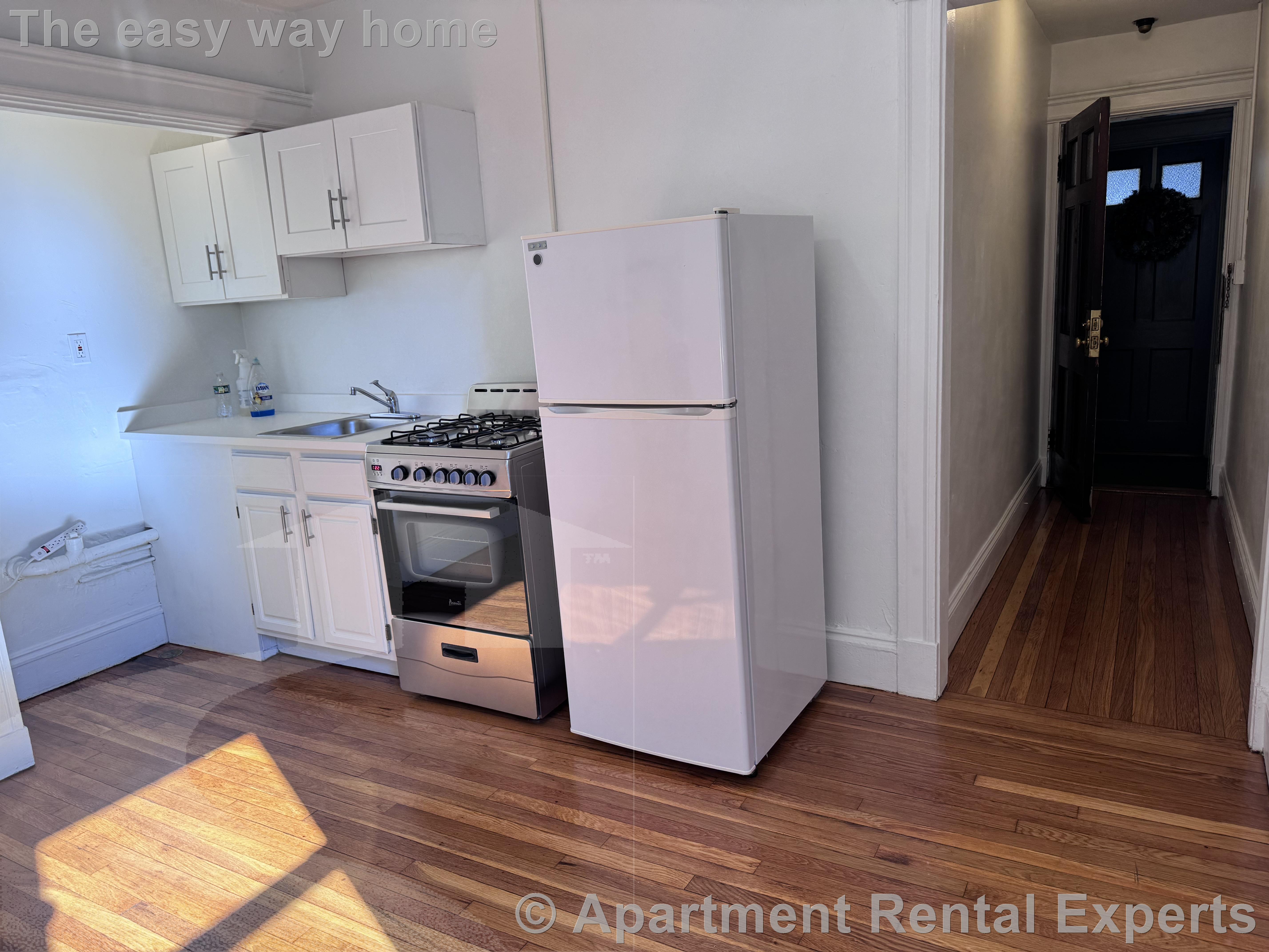 107 Summer St, Malden Center