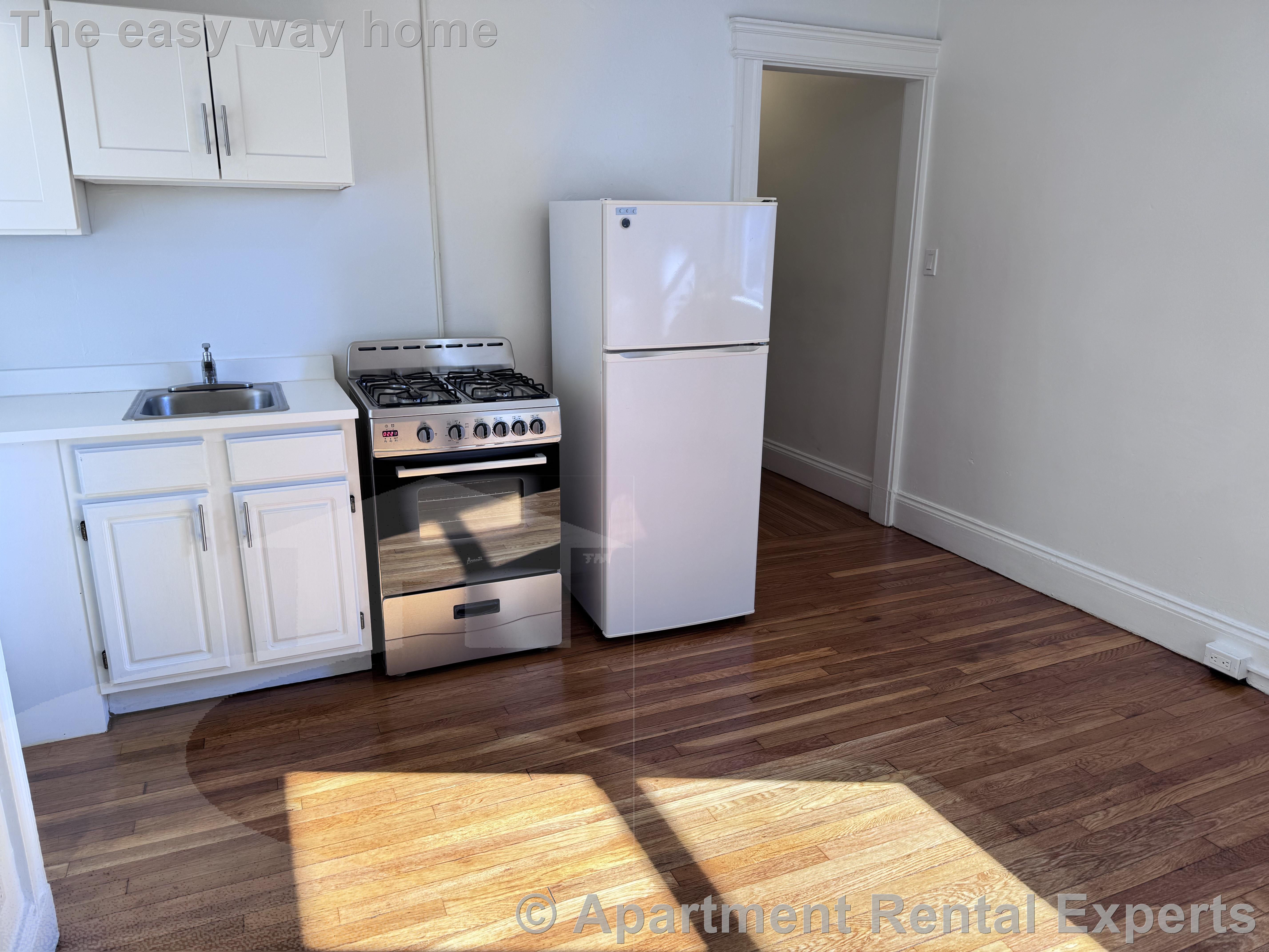 107 Summer St, Malden Center