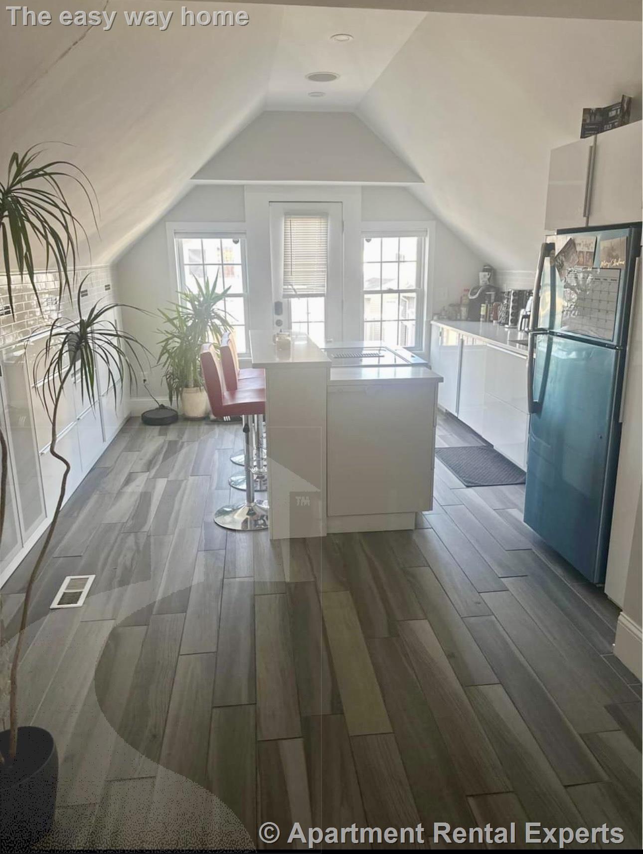 296 Arlington St, Cambridge Line