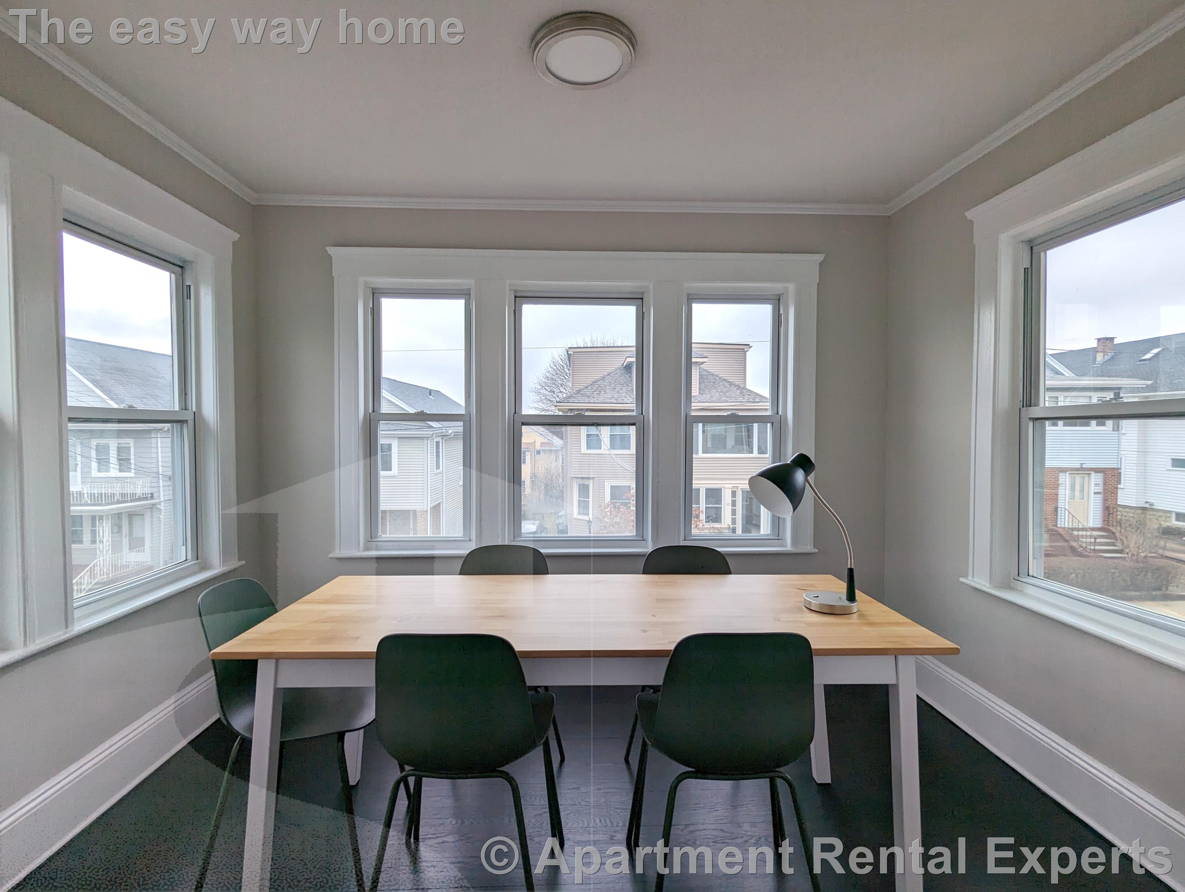 59 Sunset Rd, Tufts