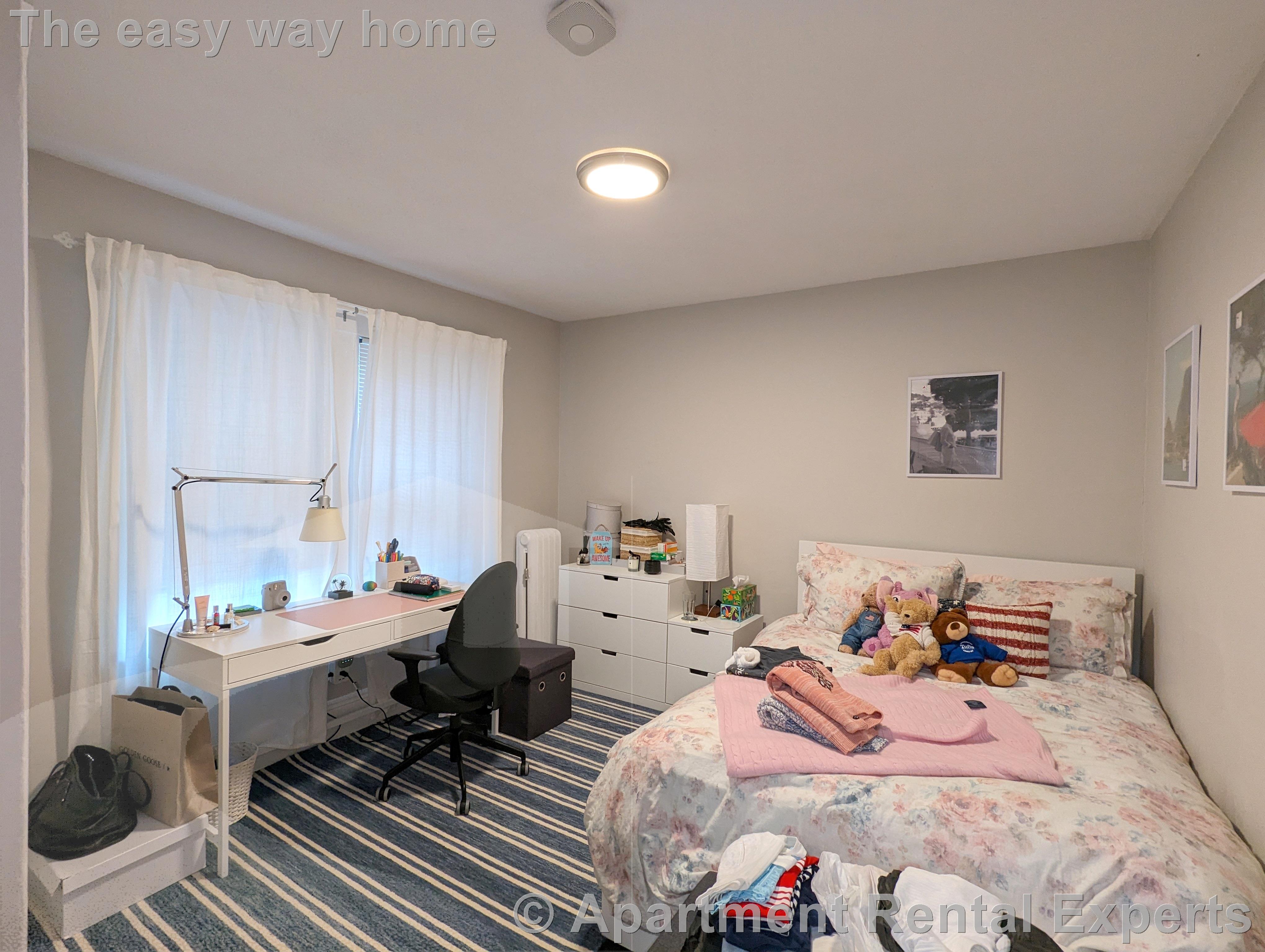 59 Sunset Rd, Tufts