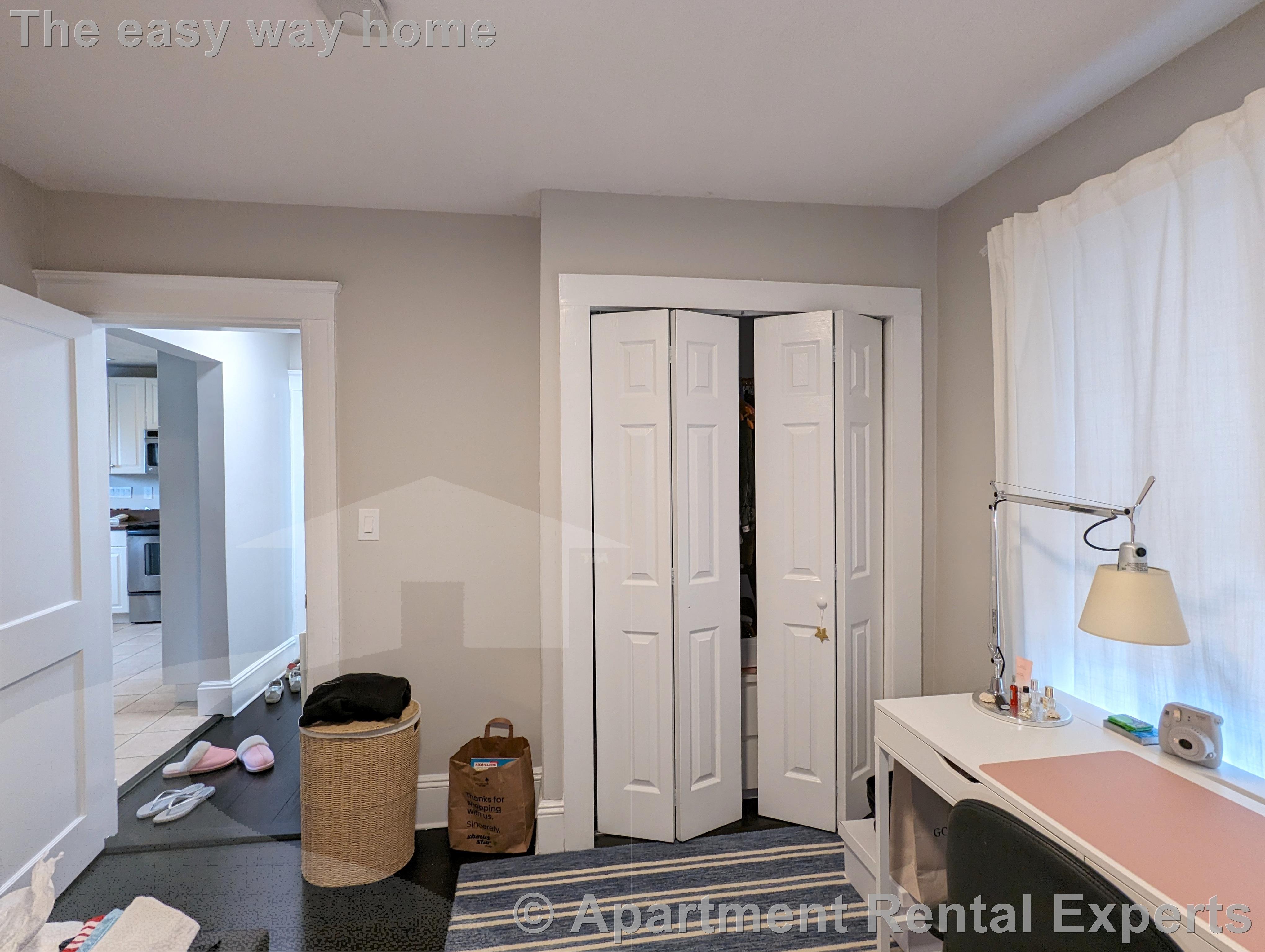 59 Sunset Rd, Tufts