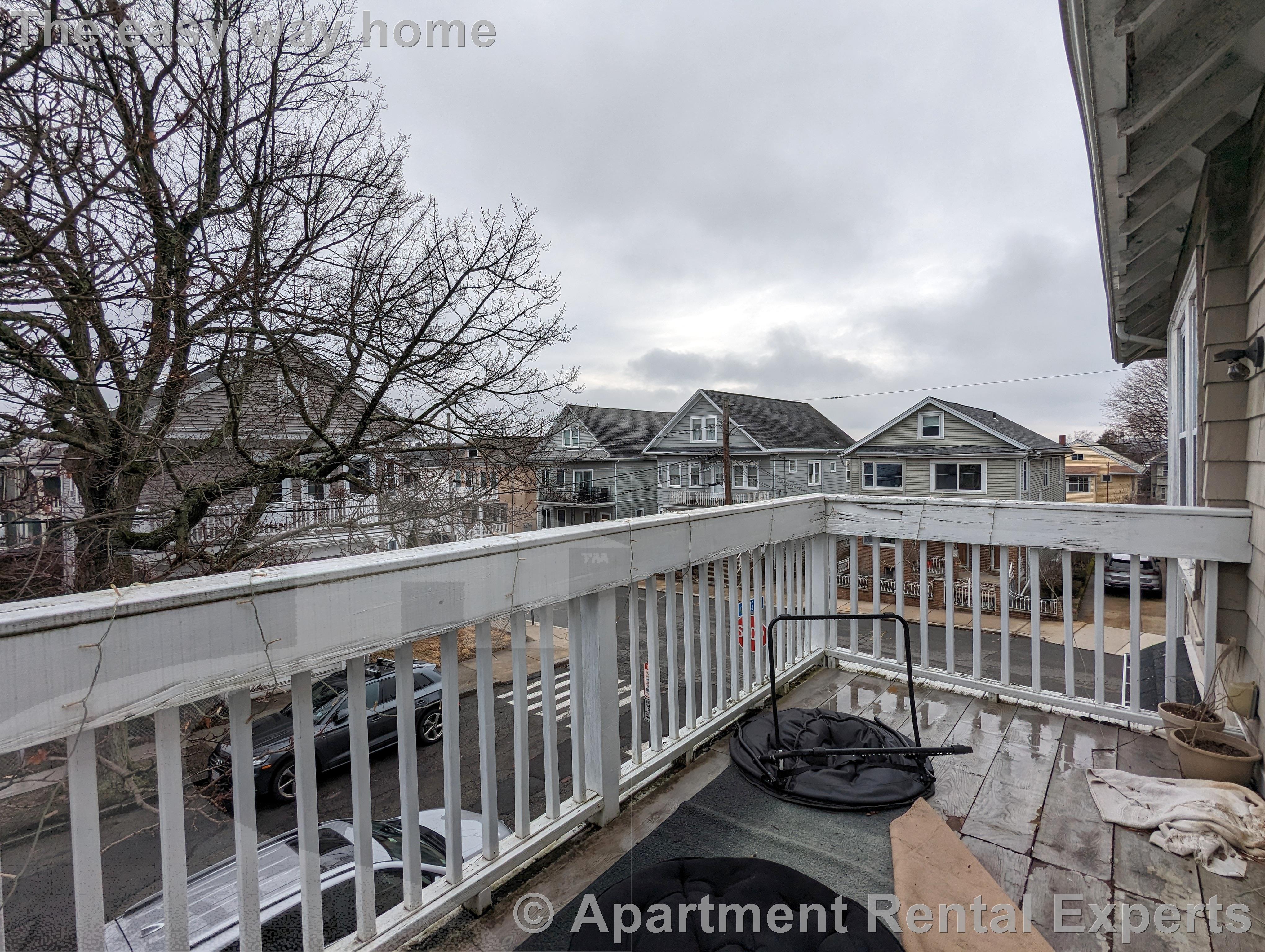 59 Sunset Rd, Tufts