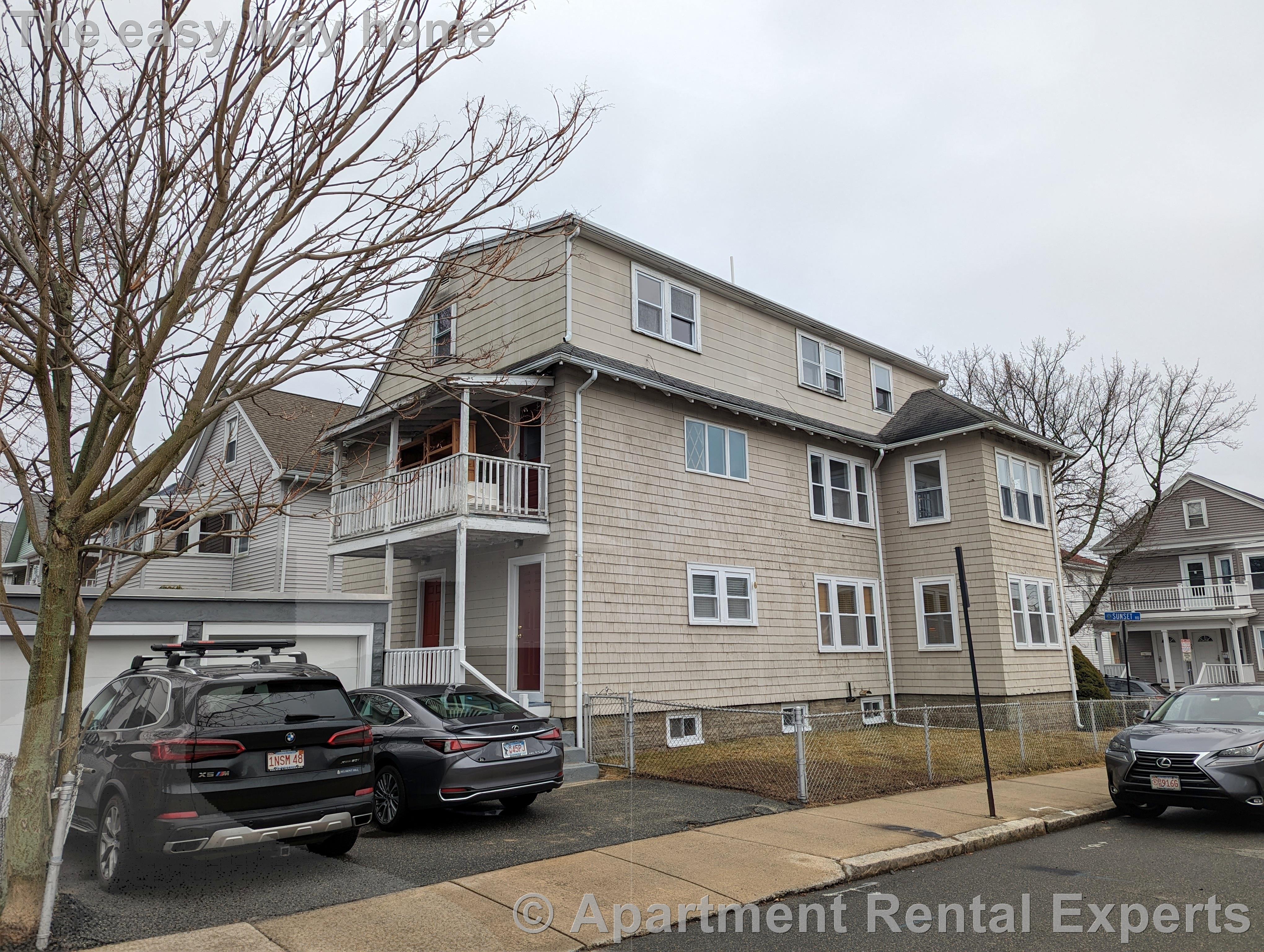 59 Sunset Rd, Tufts