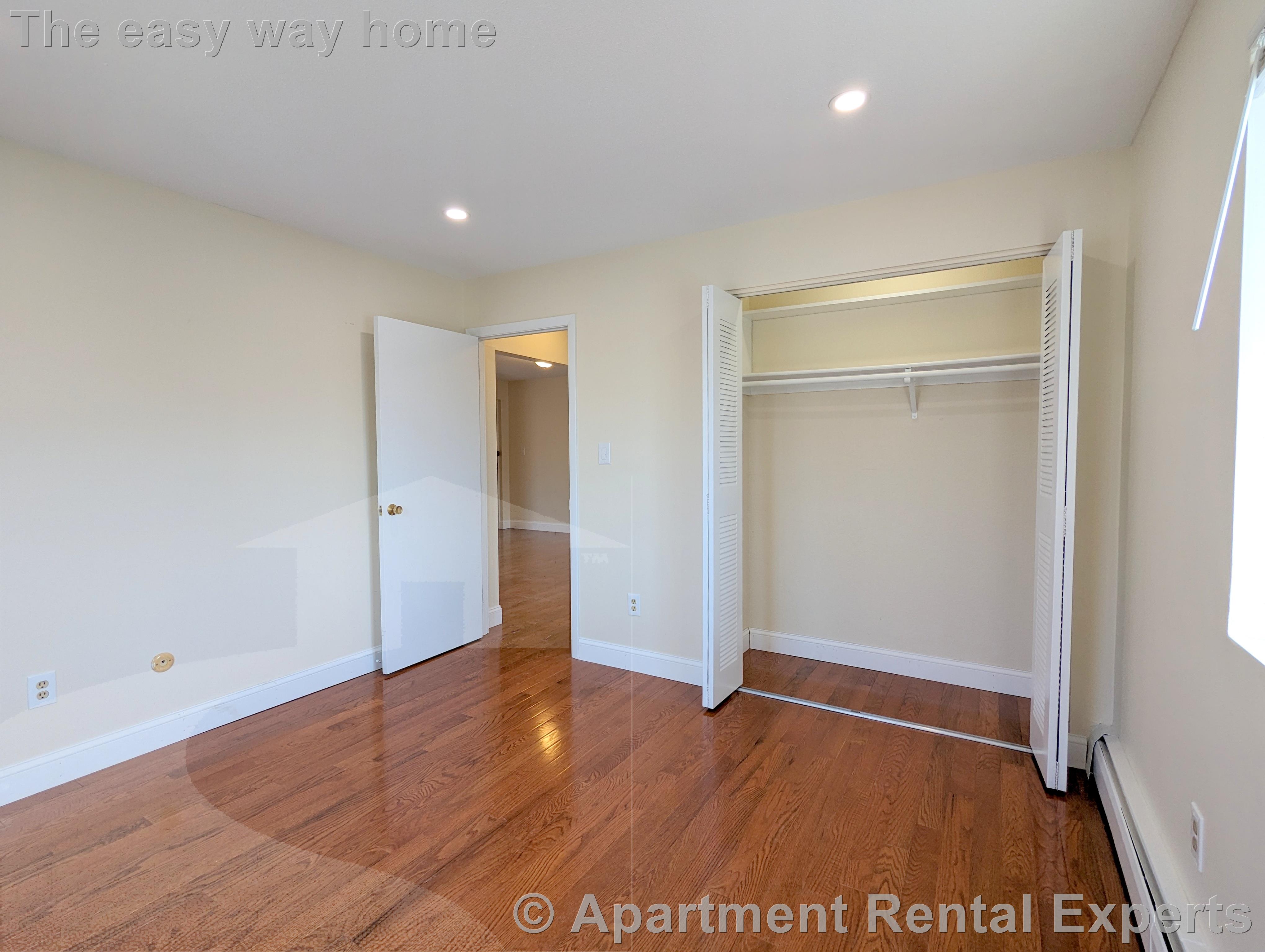 12 Cameron Ave, Davis Square