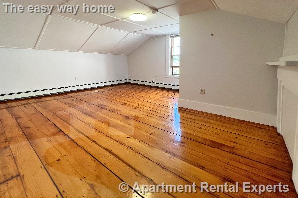 10 Smith Ave, Ward Two