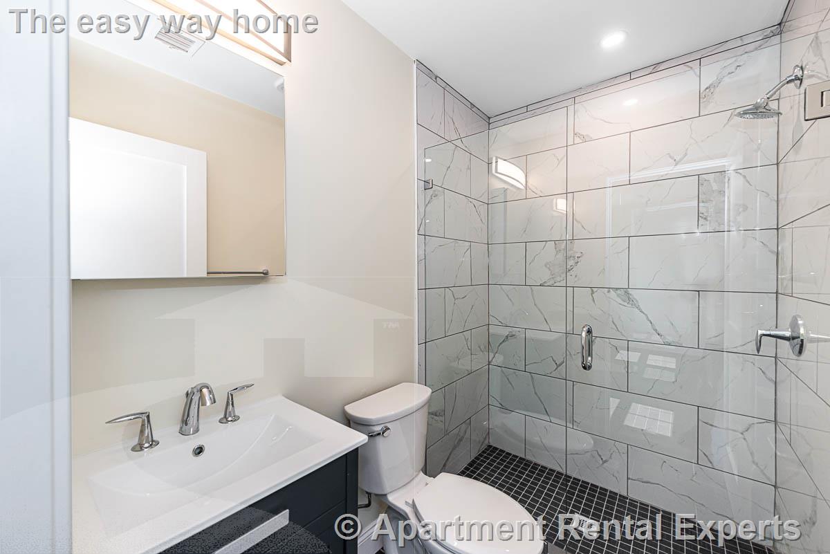 174 Fulton St, Medford Square