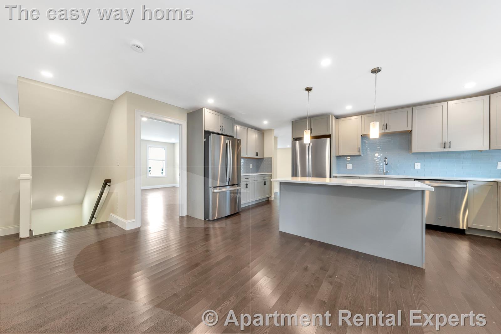 73-75 Lexington St, Waltham