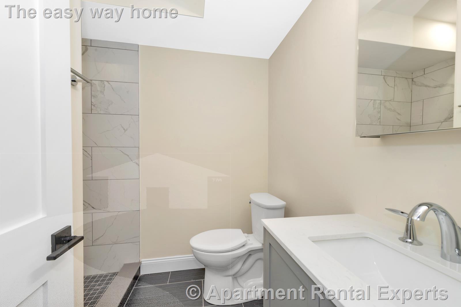 73-75 Lexington St, Waltham