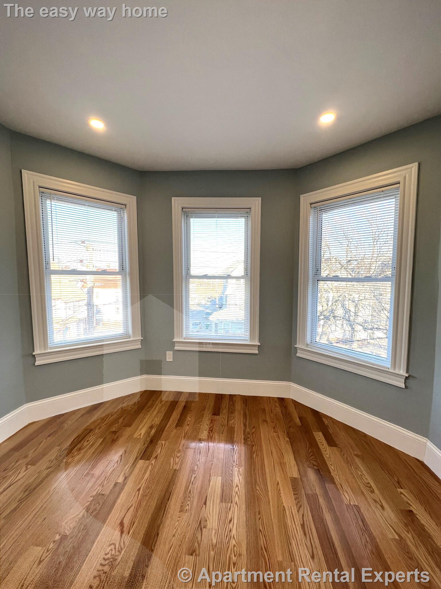 75 Winchester St, Ball Square