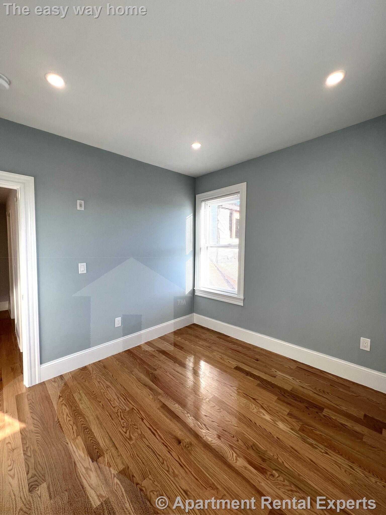 75 Winchester St, Ball Square