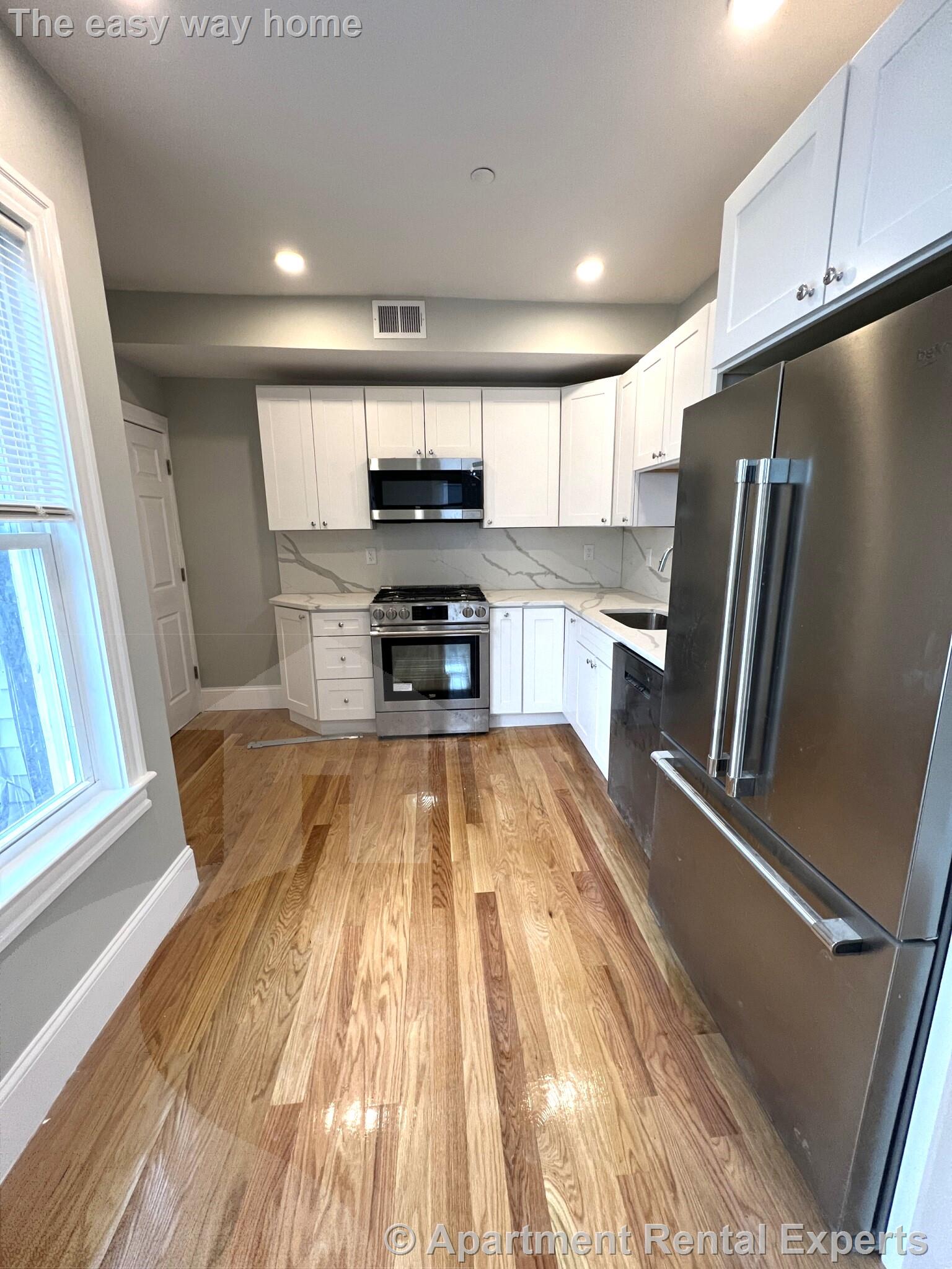 73 Pearl St, Sullivan Square
