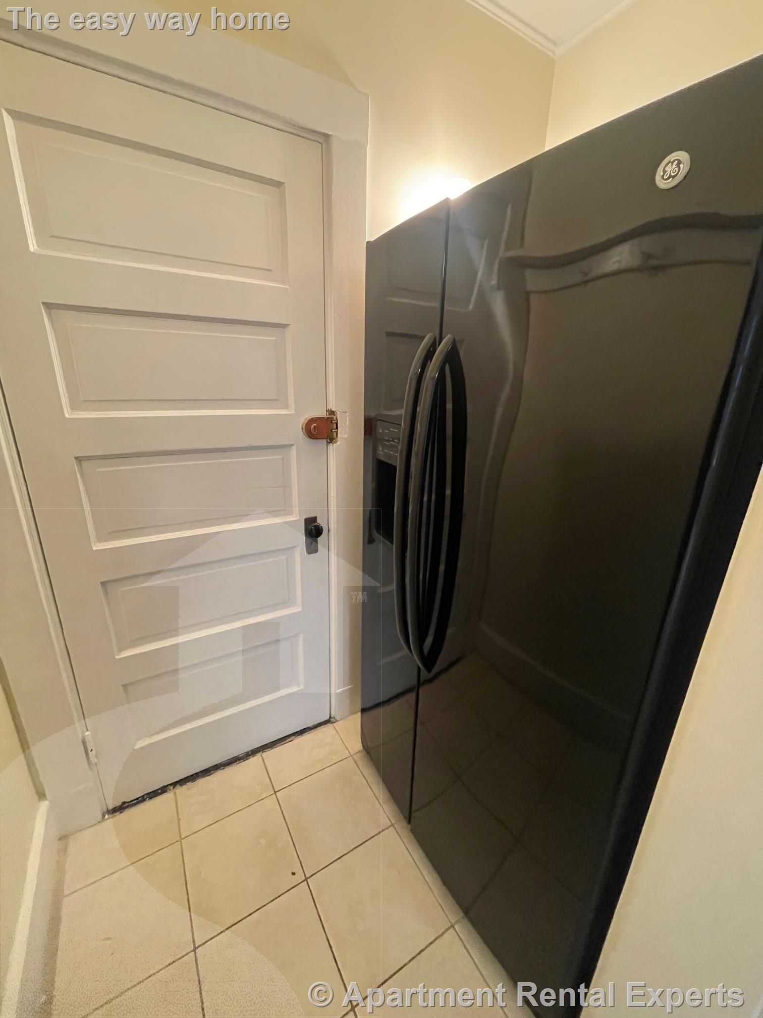 25 Fairfield St, Porter Square