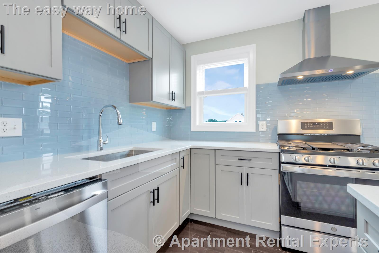 73-75 Lexington St, Waltham