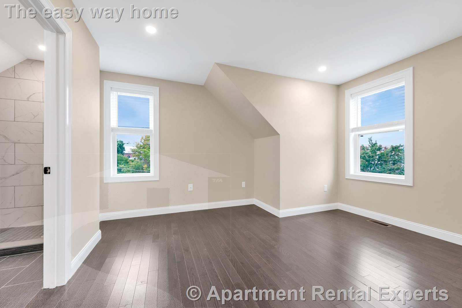 73-75 Lexington St, Waltham