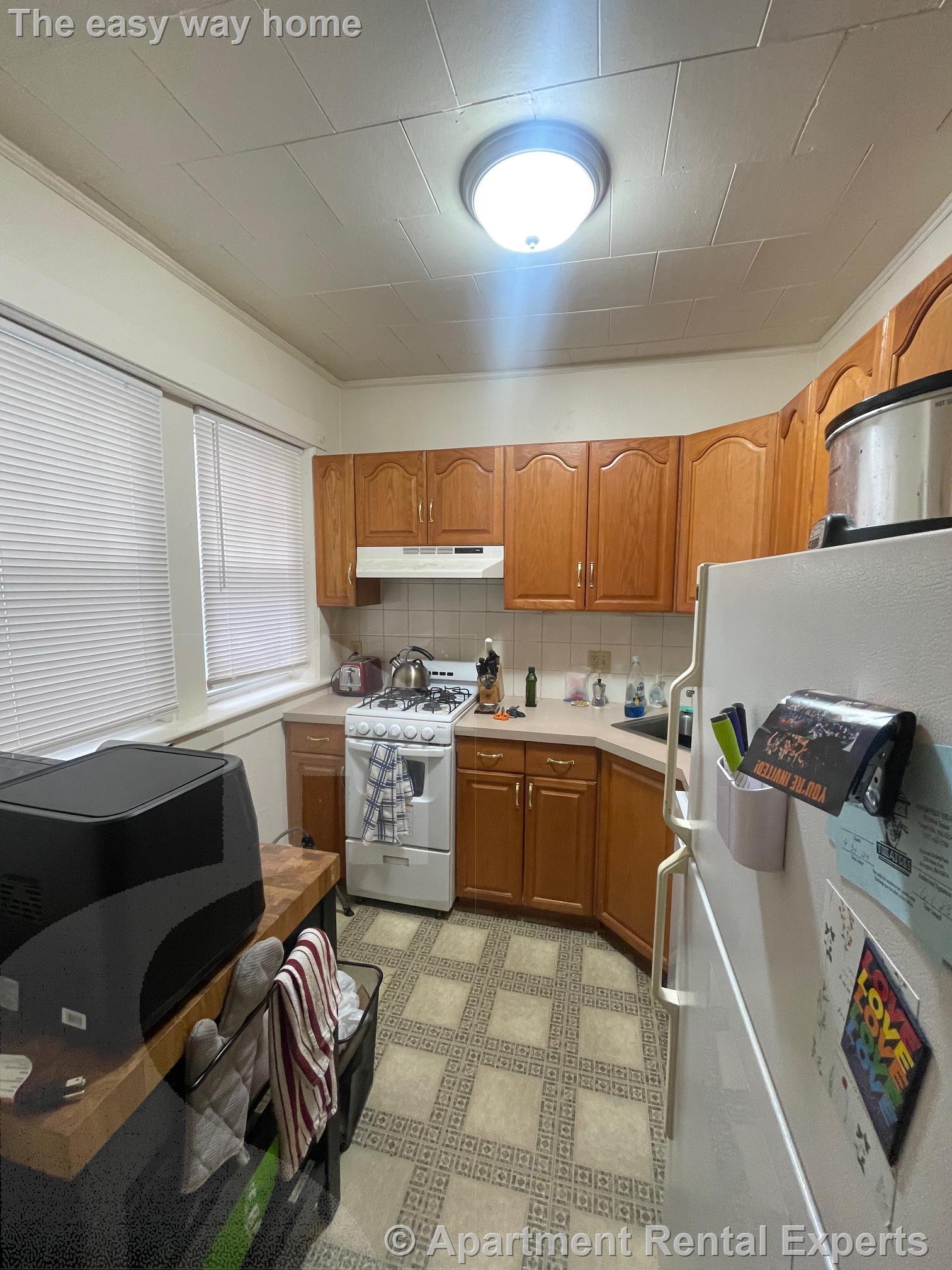 36 College Ave, Davis Square