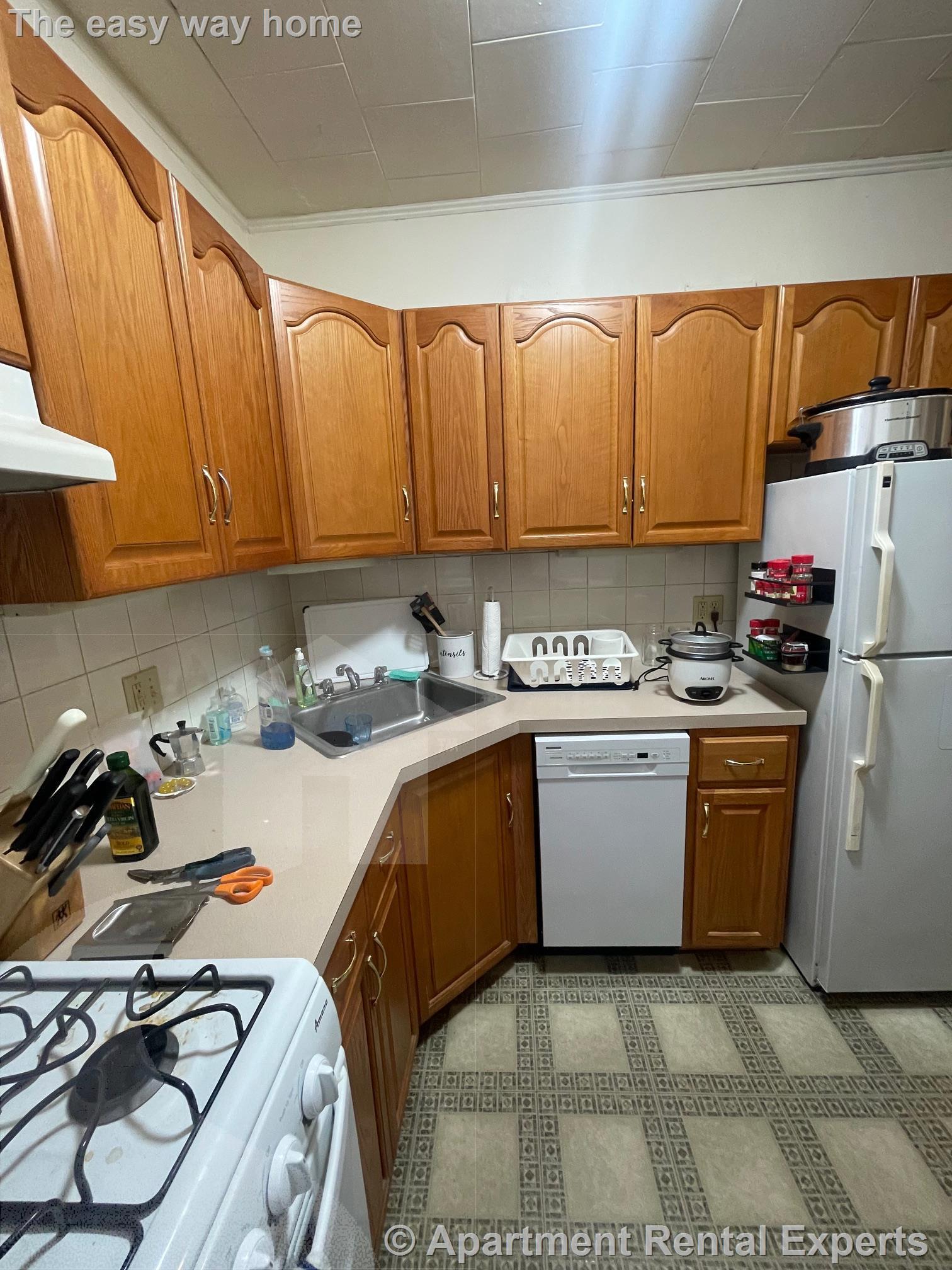 36 College Ave, Davis Square