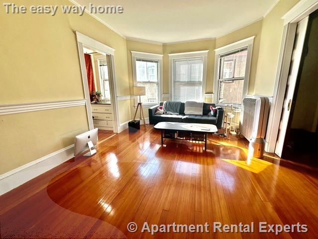 77 College Ave, Davis Square