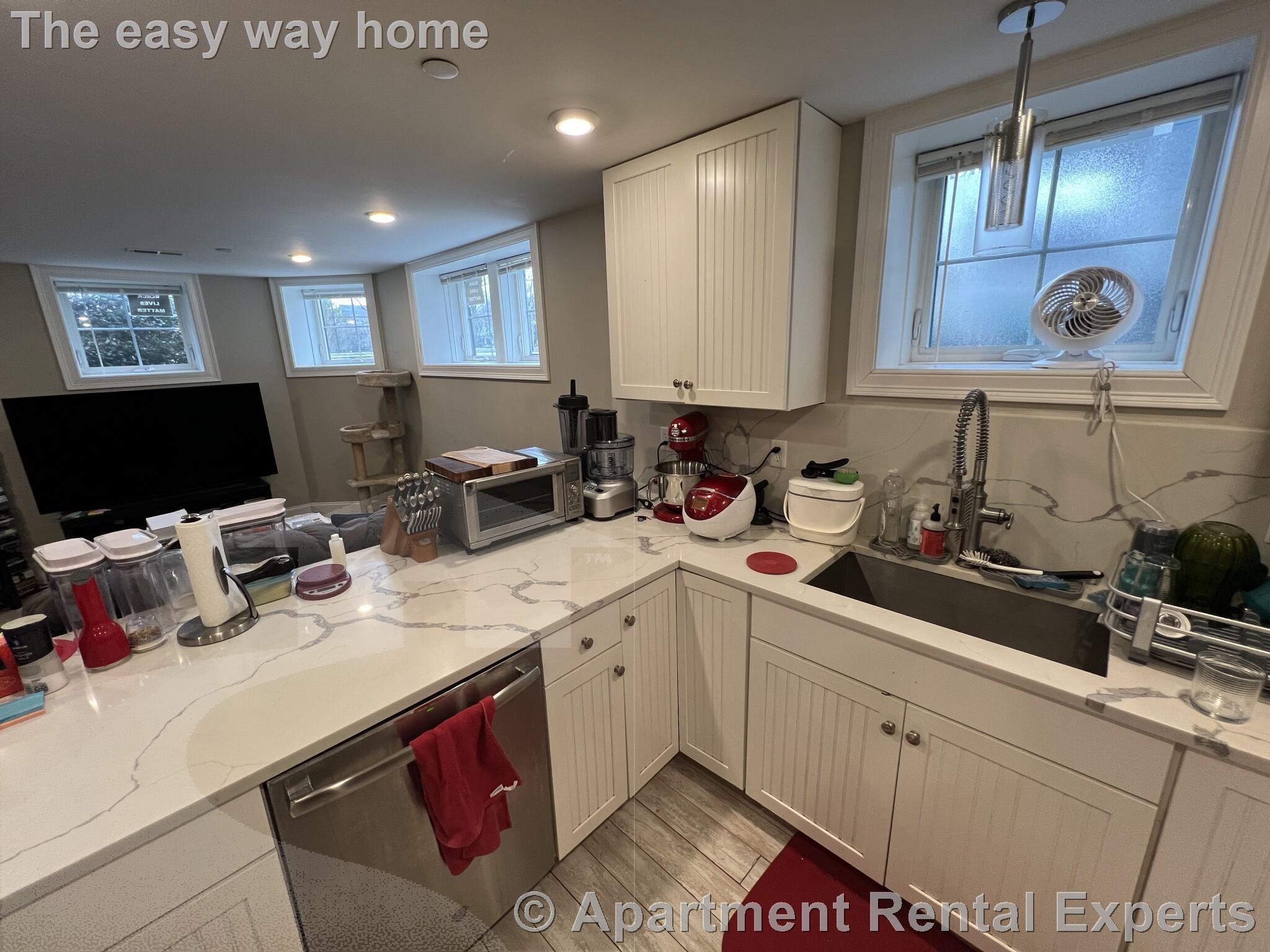 116-118 Holland St, Davis Square