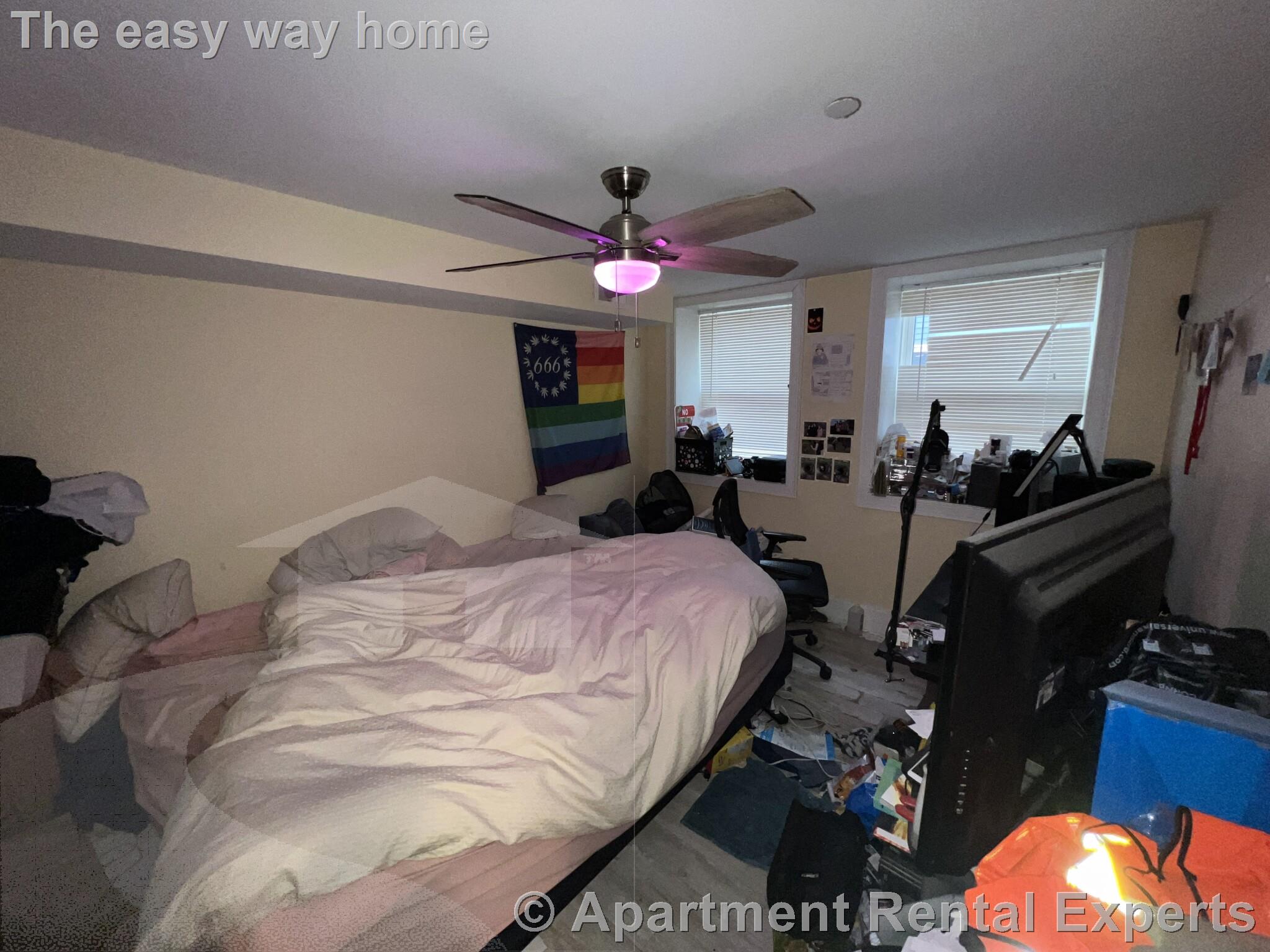 116-118 Holland St, Davis Square