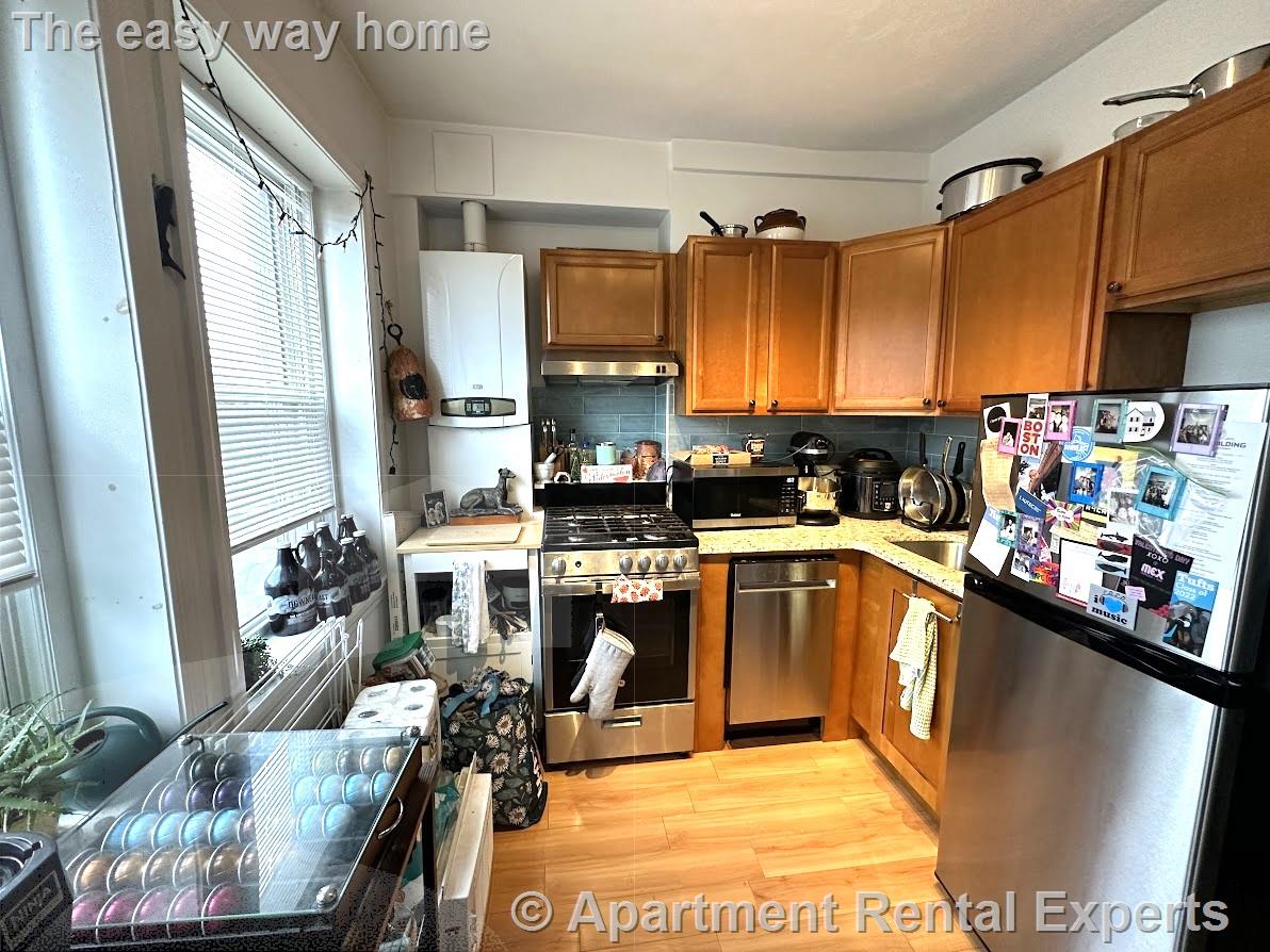 1054 Cambridge St, East Cambridge