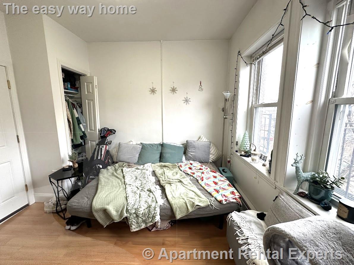 1054 Cambridge St, East Cambridge