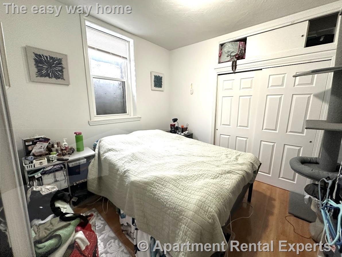 1054 Cambridge St, East Cambridge