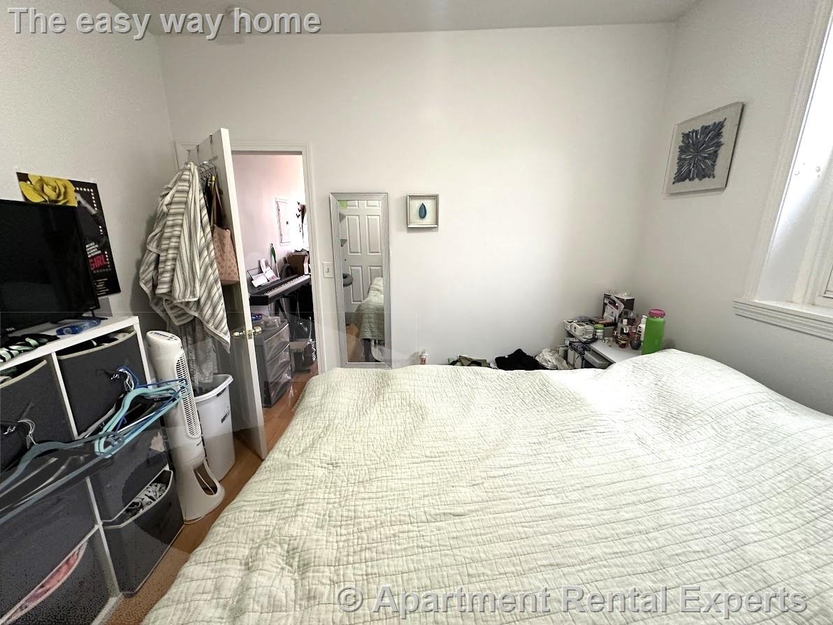 1054 Cambridge St, East Cambridge