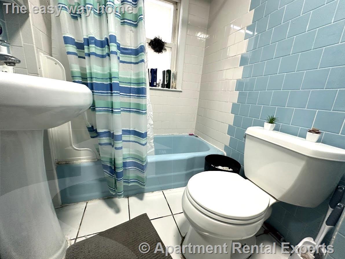 122 Bonner Ave, Magoun Square